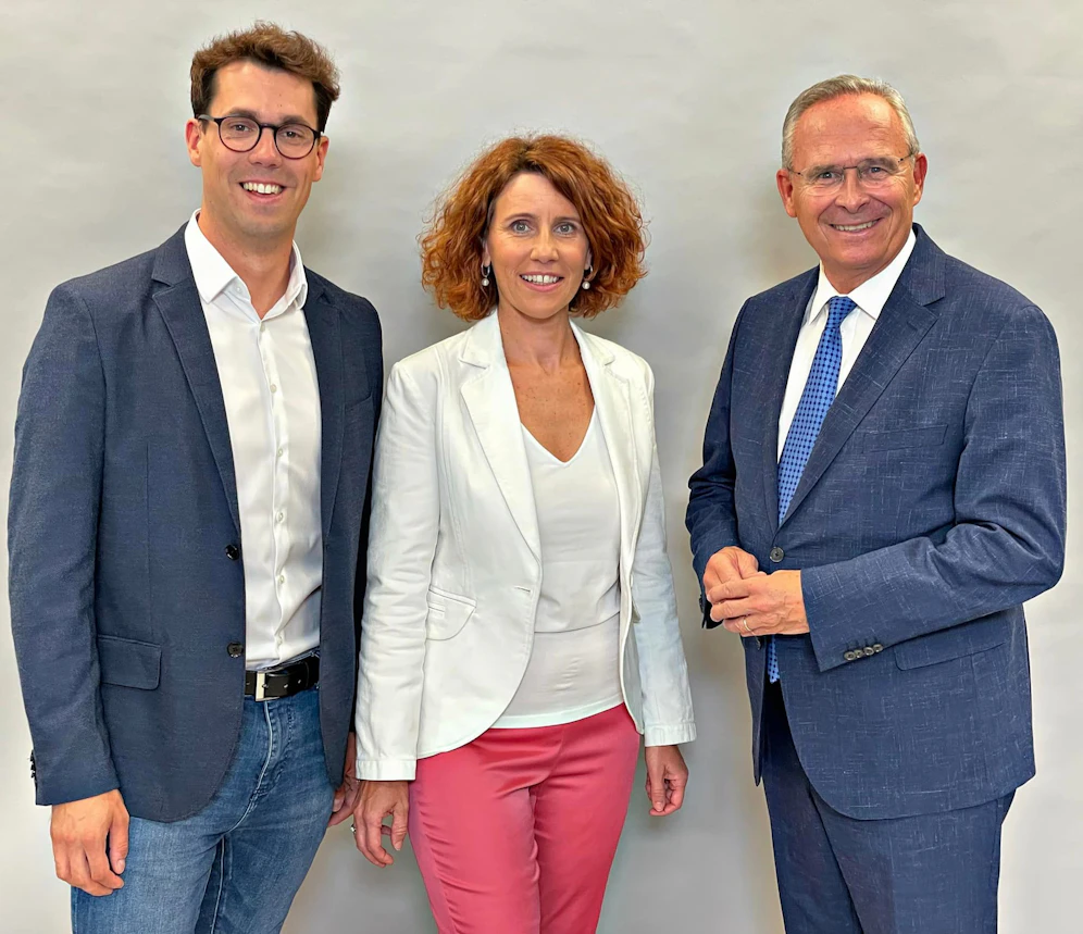 Oliver Möllner (l.) und Beate Marx mit VP-Stadtrat Karl Mahrer
