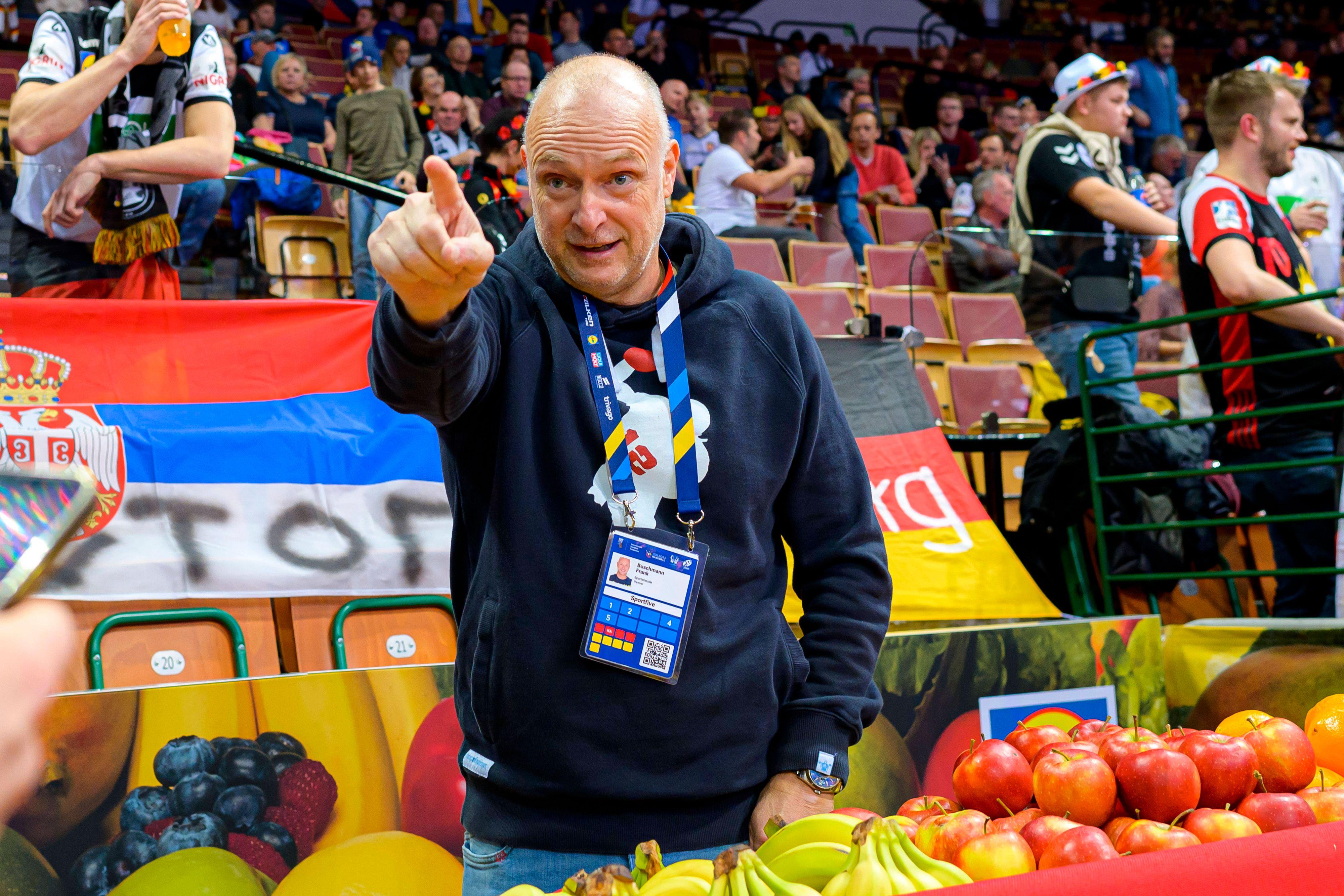 Frank Buschmann schießt gewaltig gegen den Deutschen Fußball-Bund. 