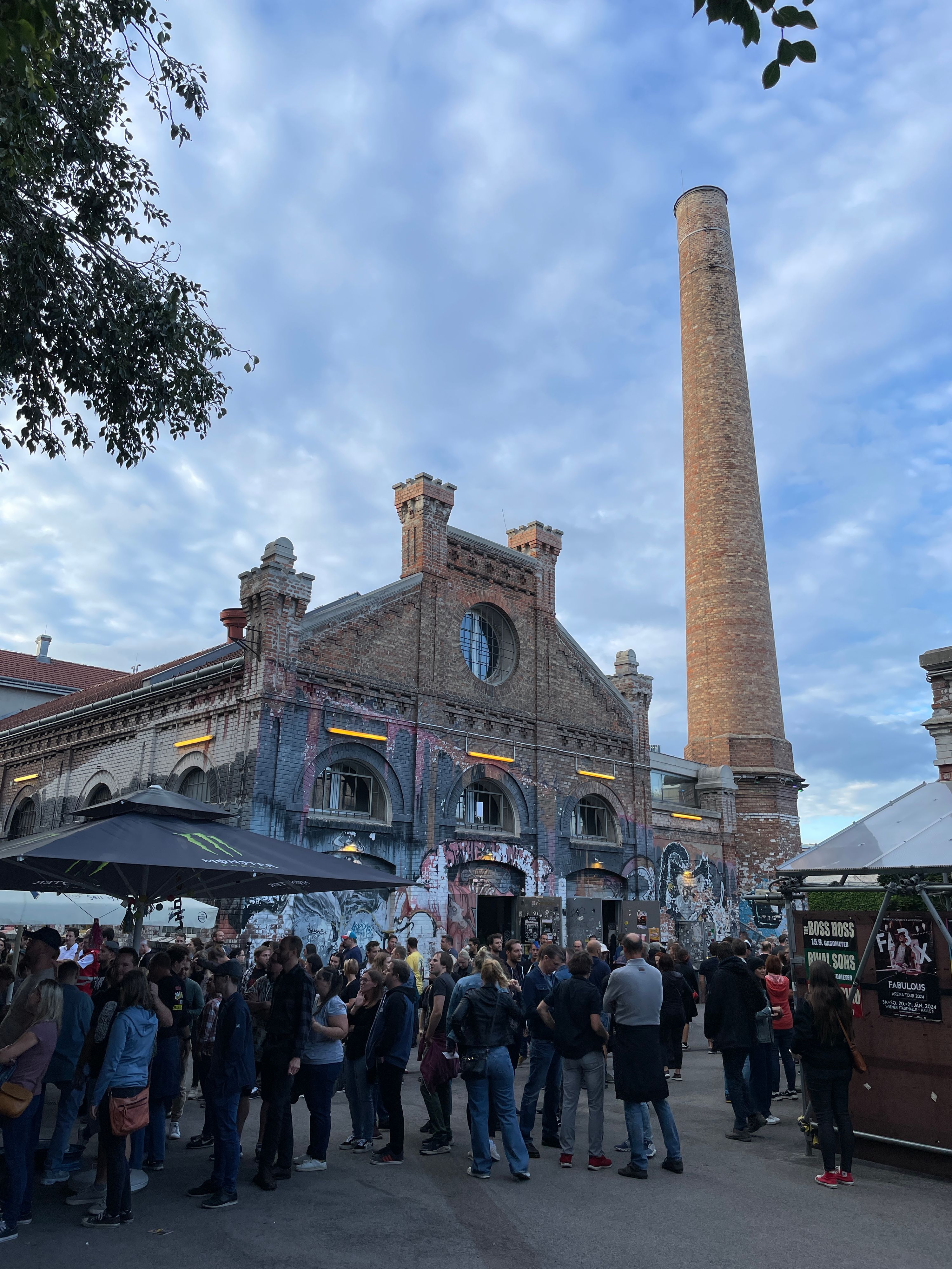 Neue Nachbarn machen der Arena in Wien angeblich das Leben schwer.