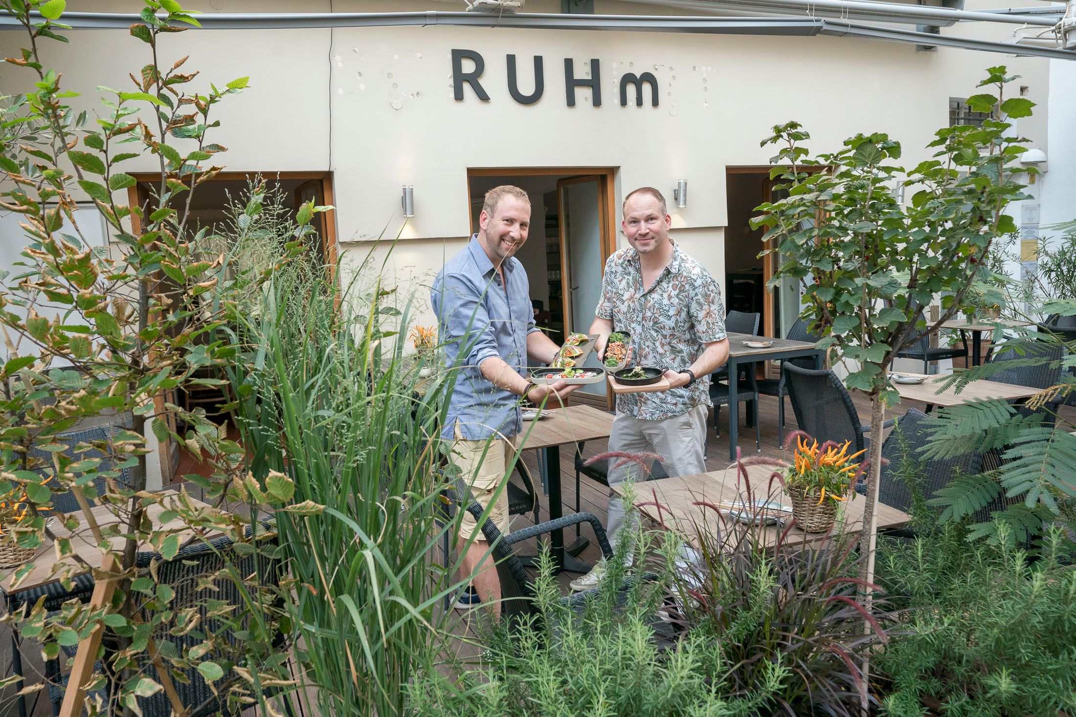 Marcel Ruhm und Sascha Ruhm in ihrem neuen&nbsp;Lokal Zentruhm&nbsp;