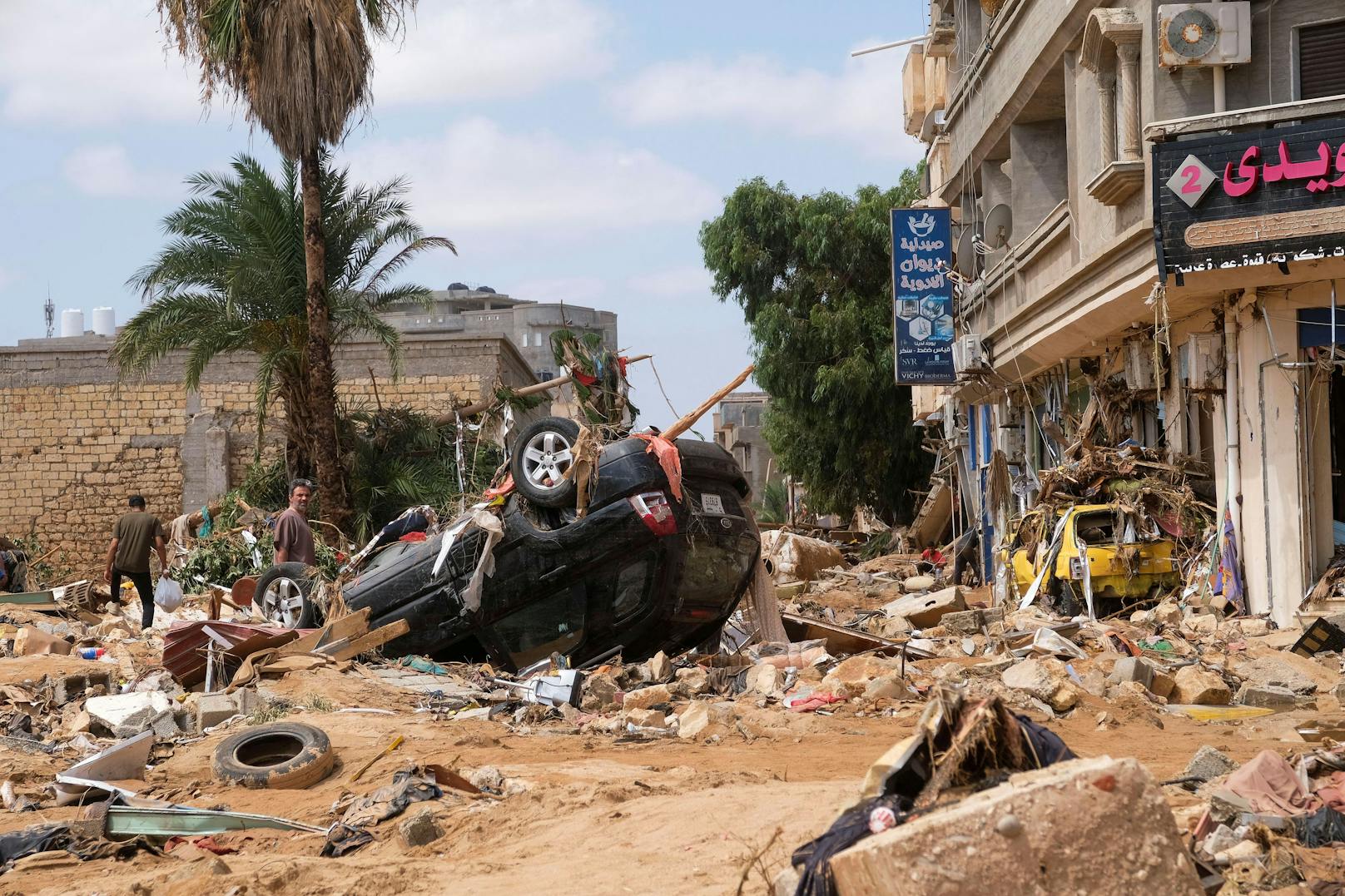 Nach der verheerenden Flutkatastrophe im Bürgerkriegsland Libyen stieg die Opferzahl am Mittwoch weiter an.