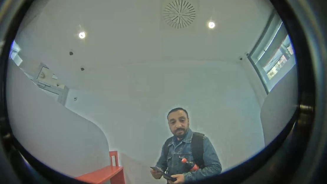 Wer hat diesen Mann gesehen?