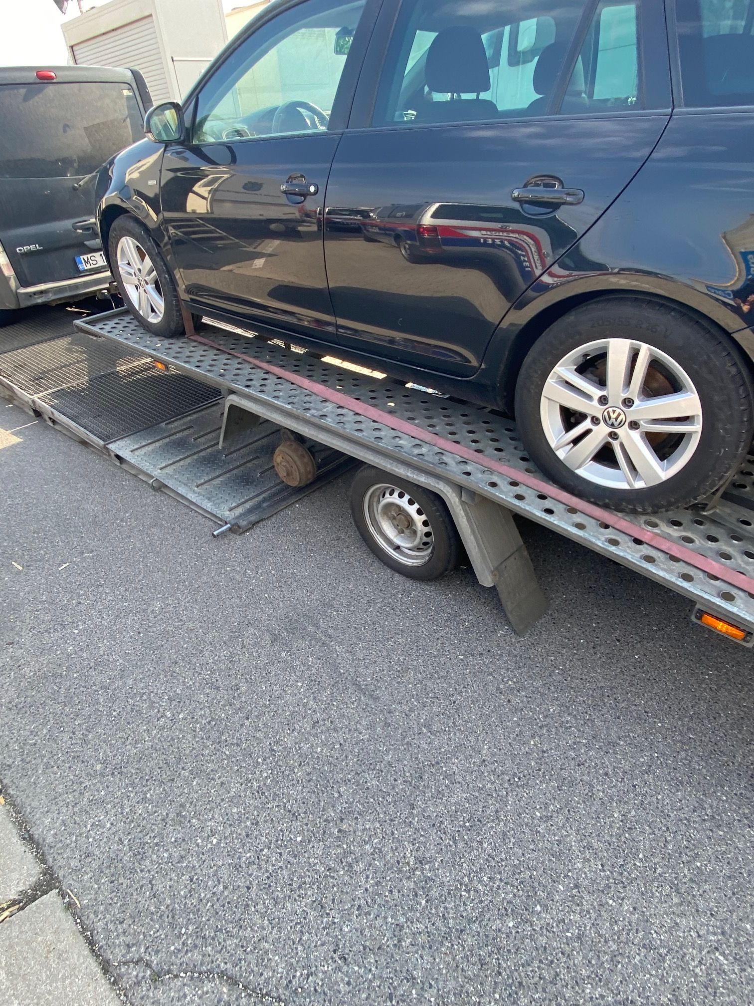 Polizei stoppte Klein-Lkw-Gespann