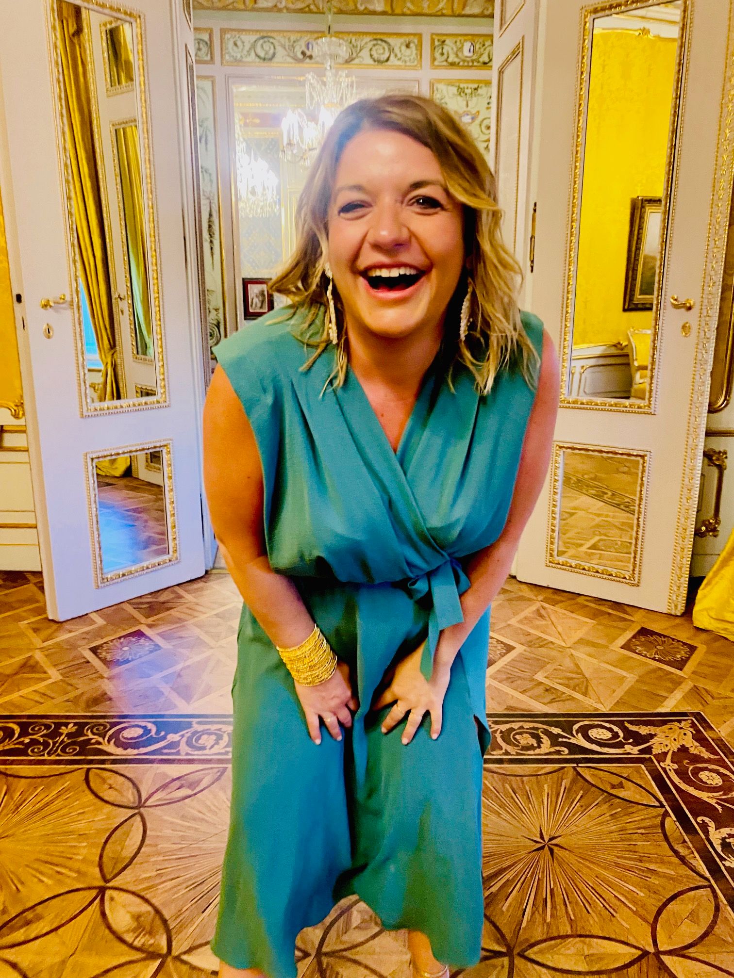 Nach einem harten Jahr, in dem Verena Schneider ins Burnout schlitterte, kann sie nun wieder lachen.