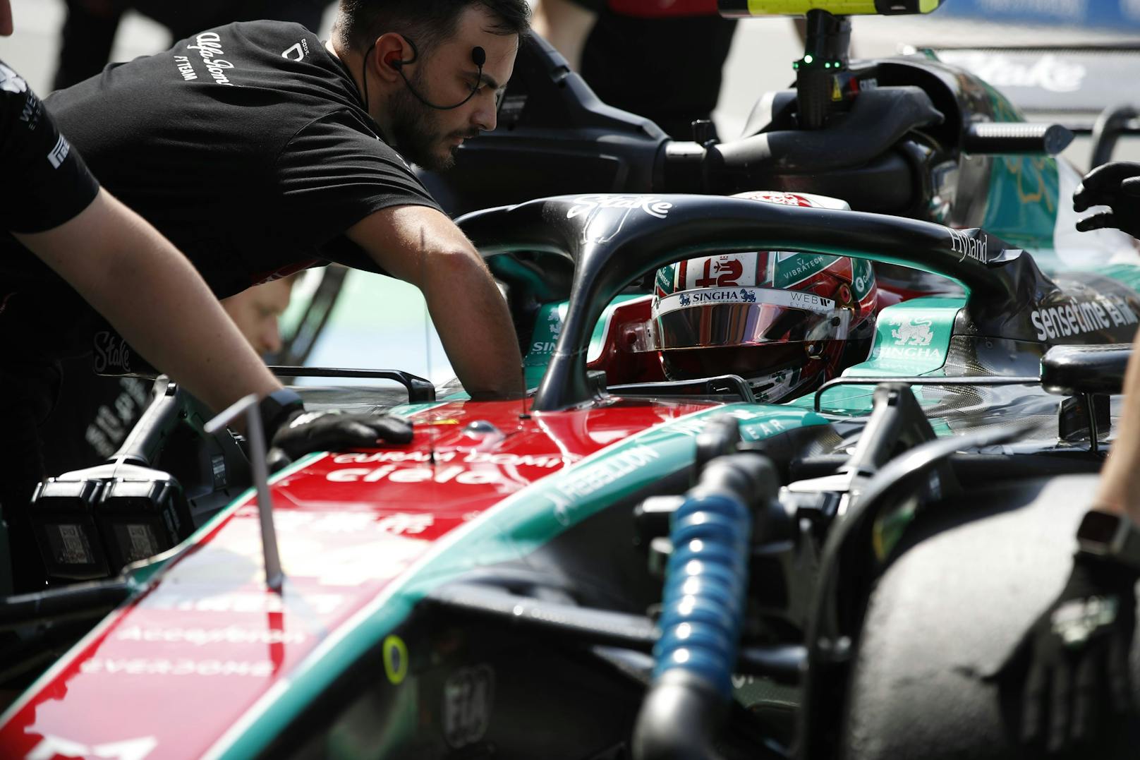 Formel-1-Star verlängert – nur noch drei Cockpits offen