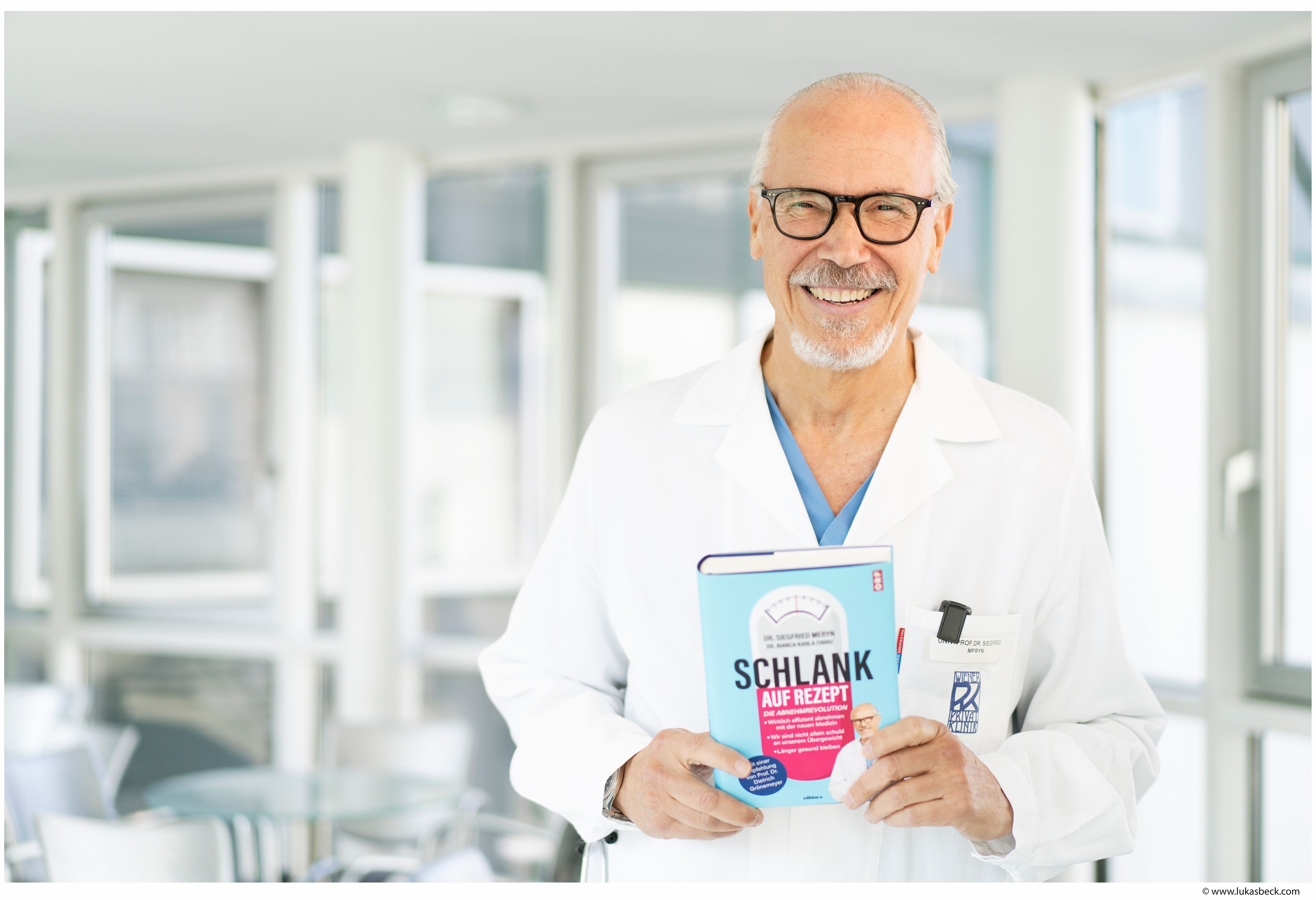 Siegfried Meryn mit seinem neuen Abnehm-Buch