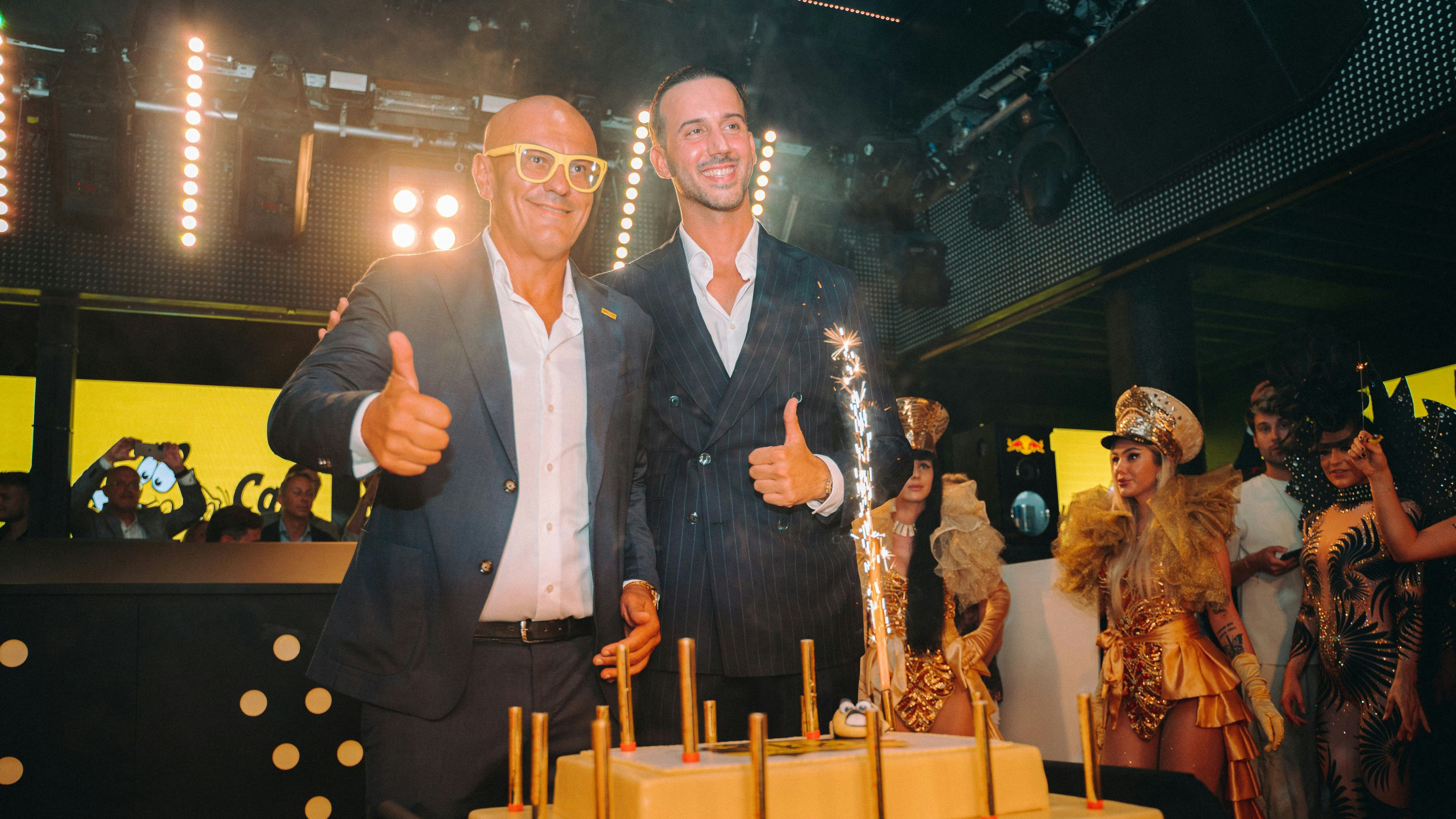 Lucky Car Geschäftsführer Mitar Kos (rechts im Bild) und Ossi Matic, Gründer und Eigentümer von Lucky Car