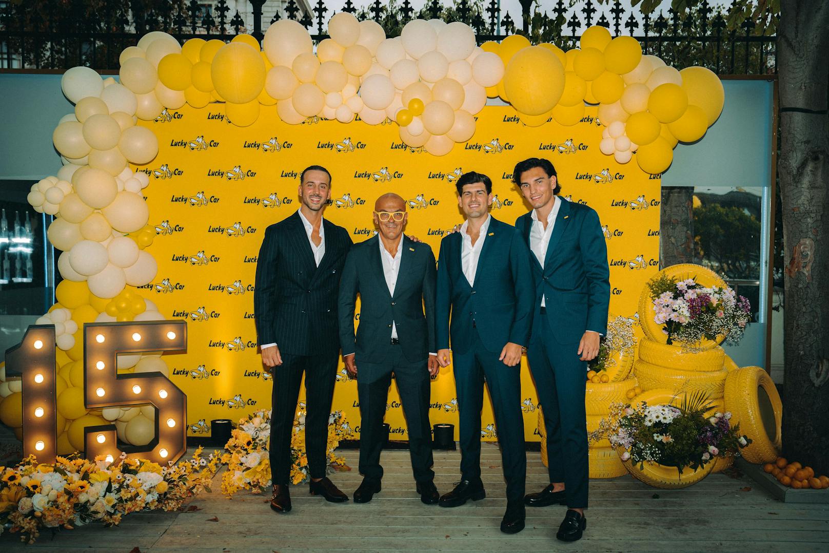 v.l.n.r.: Lucky Car GF Mitar Kos, Gründer und Eigentümer Ossi Matic mit seinen Söhnen Marko und Alex.