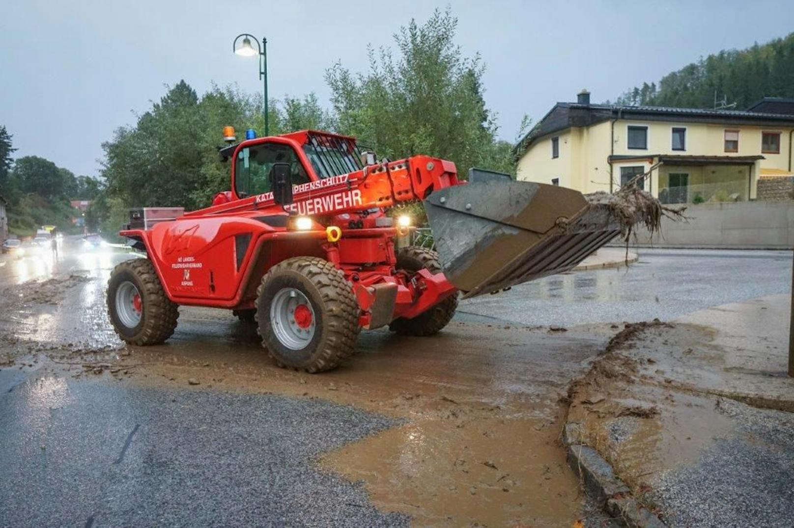 Die Feuerwehren standen im Einsatzmarathon.