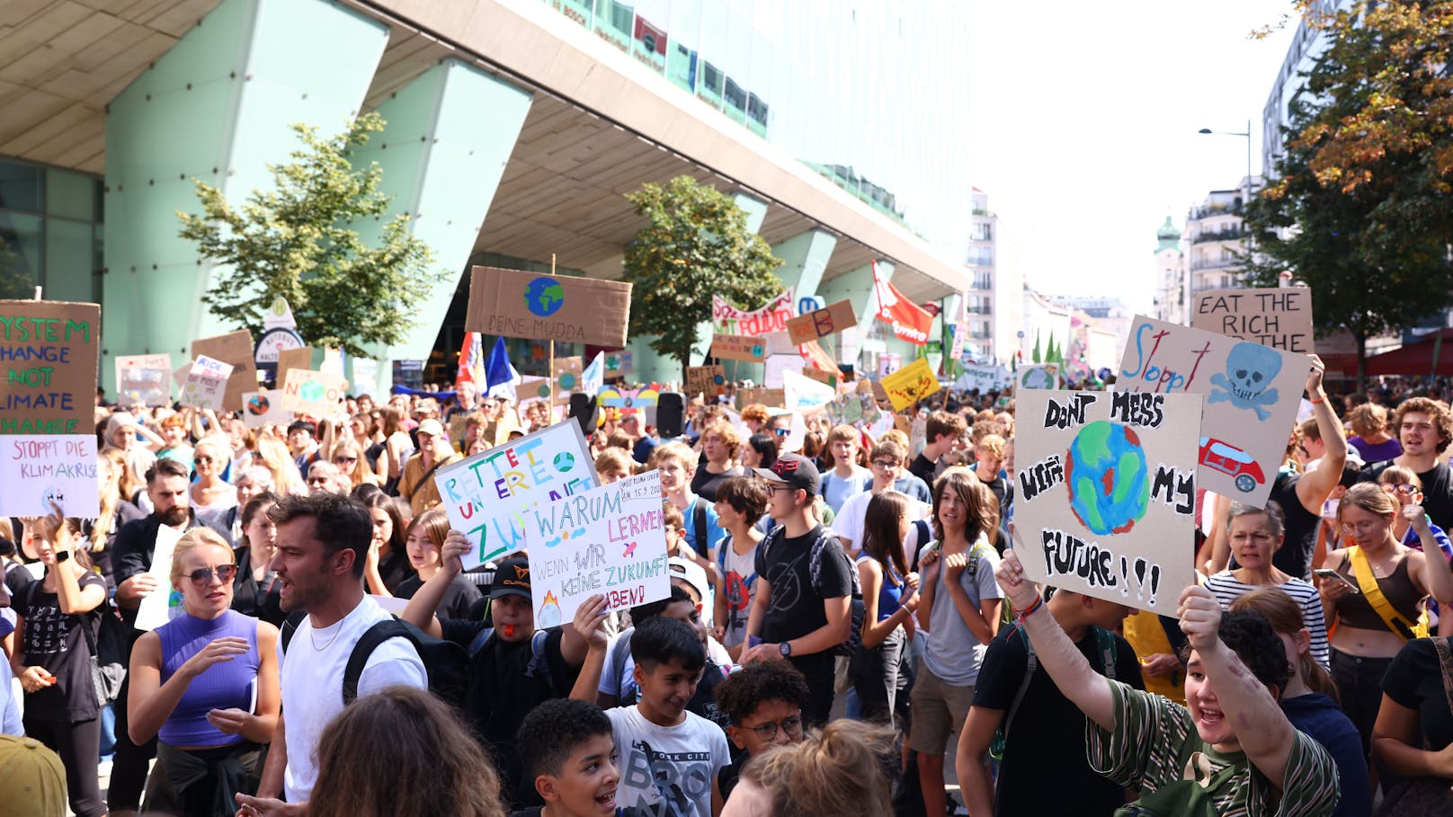 Im September 2023 versammelten sich tausende Wiener zum Klimastreik von Fridays For Future.