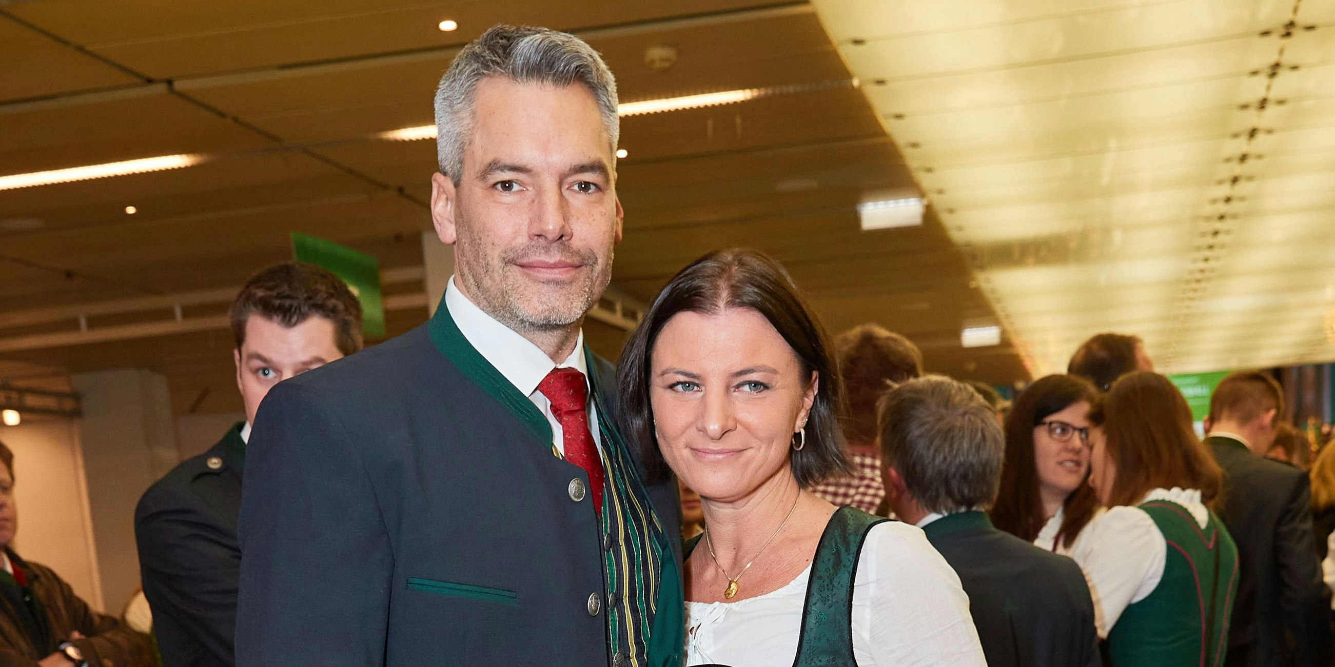 Download von www.picturedesk.com am 15.09.2023 (15:28).  Copyright: Starpix/ Alexander TUMA, 11.01.2020 Wien, Karl NEHAMMER und Frau Katharina, NÖ - Niederösterreichischer Bauernbundball im Austria Center Wien - 20200111_PD13647 - Rechteinfo: Rights Managed (RM)