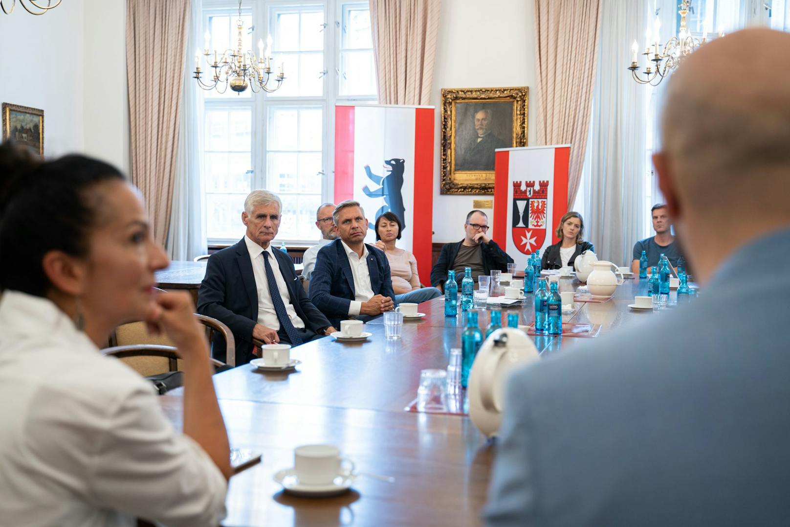 Die OÖ-Delegation mit Experten aus dem Integrationsbereich besuchte das Bezirksamt Neukölln.