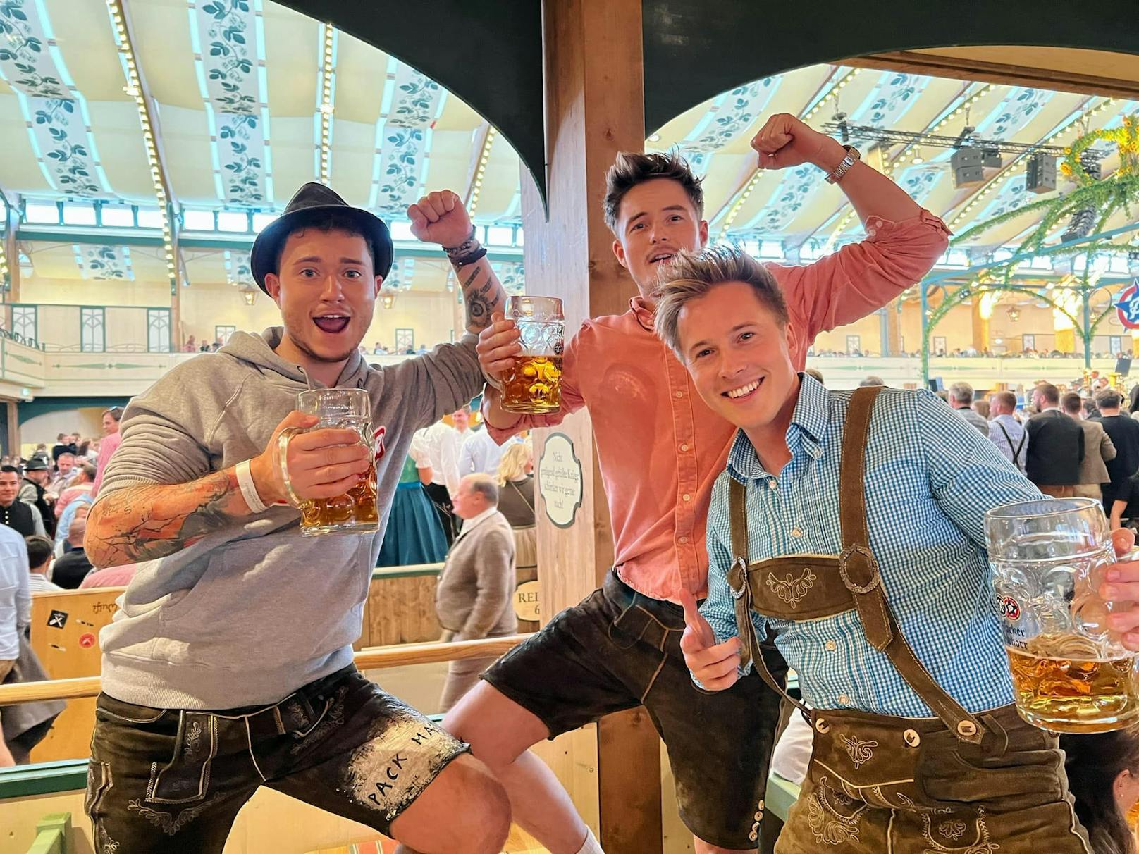 Die Schlager-Newbies <strong>Max Weidner, Tim Peters</strong> und <strong>Daniel Sommer</strong> lassen auf der Wiesn nix anbrennen.