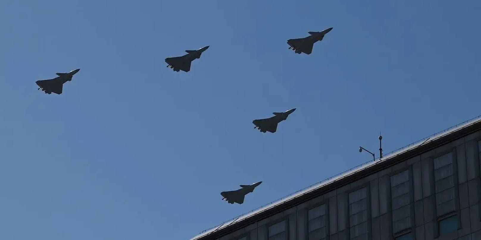 Bis zum Montagmorgen hat die chinesische Armee insgesamt 103 Flugzeuge in Richtung der Insel Taiwan entsandt. (Symbolbild)&nbsp;