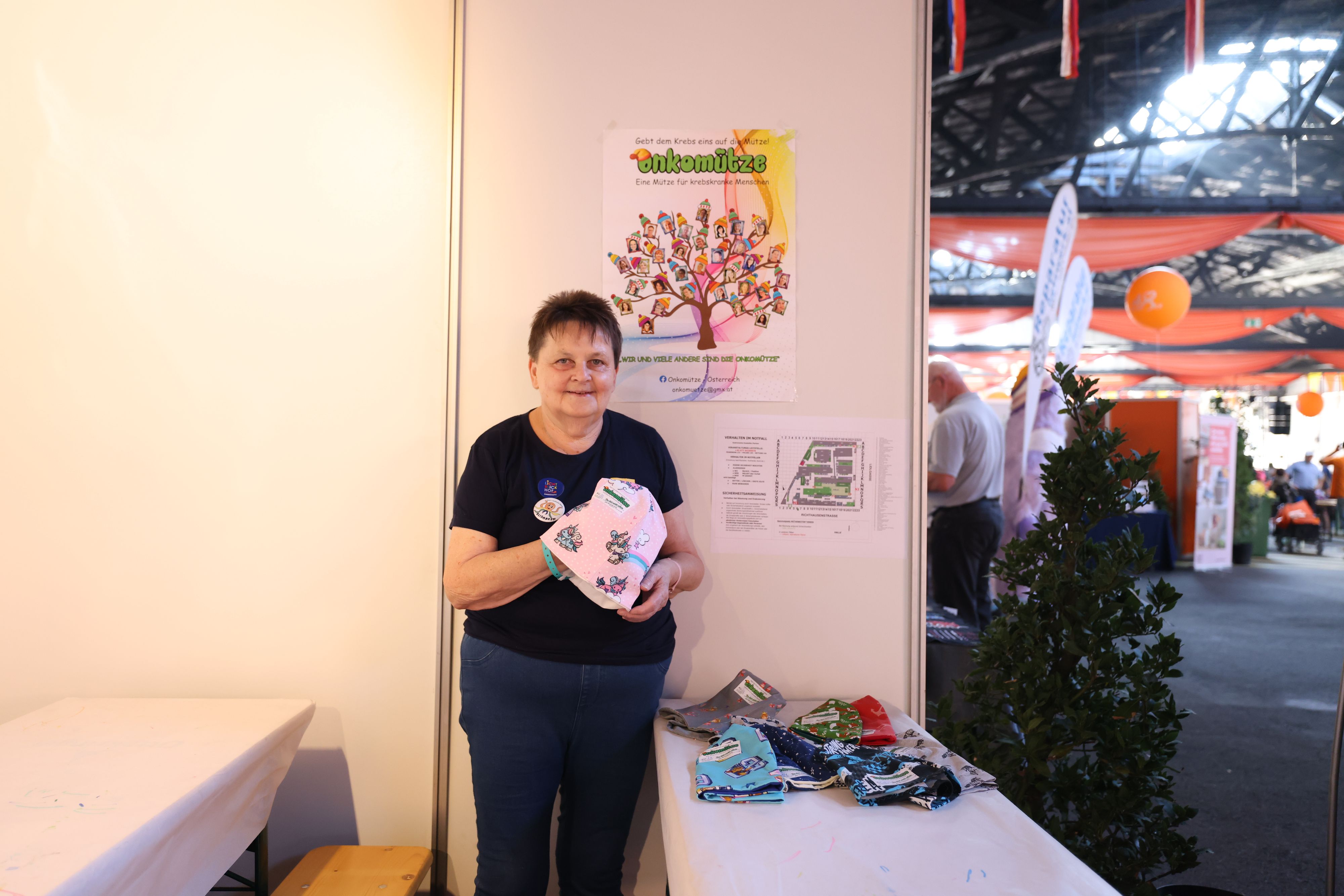 Der Verein Onkomützen wurde vor vier Jahren gegründet. Elisabeth R. ist seit drei Jahren dabei.