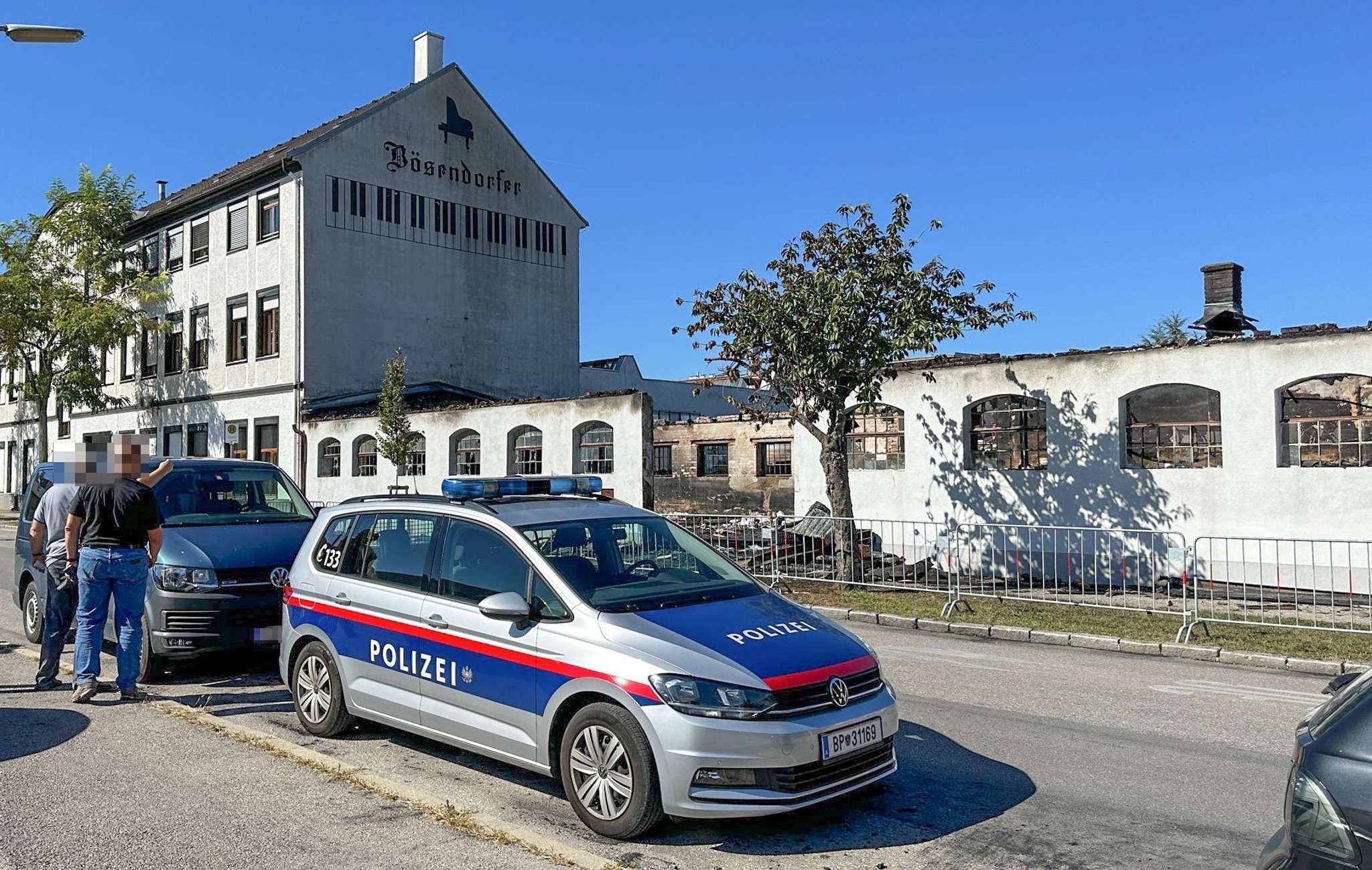 Ein Nebengebäude der Bösendorfer-Klavierfabrik, welches als Archiv genutzt worden war, brannte völlig aus