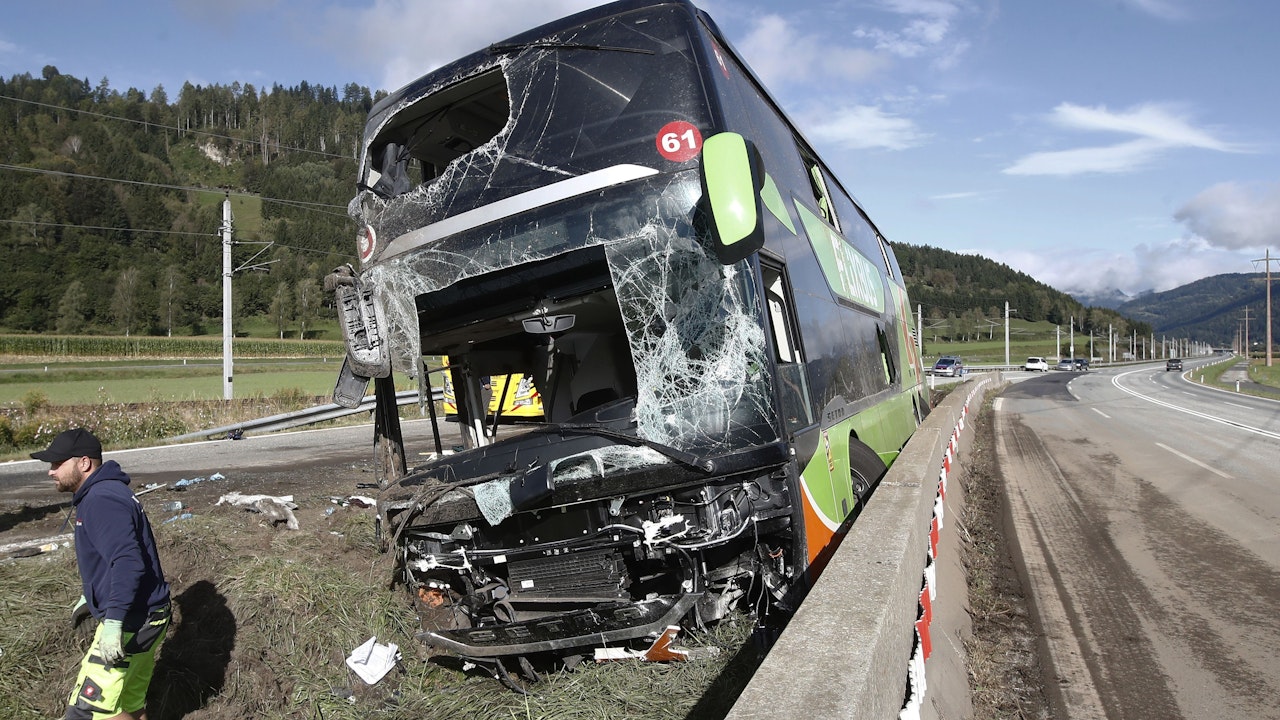 Heute.at - Busfahrer bückt sich nach Flasche – Frau (19) tot