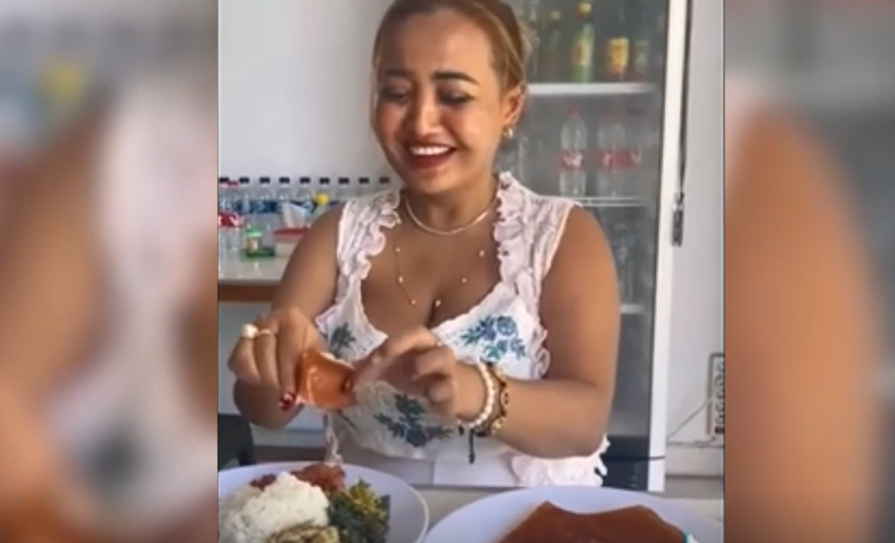 Heute.at - Influencerin isst Schweinefleisch – Zwei Jahre Haft