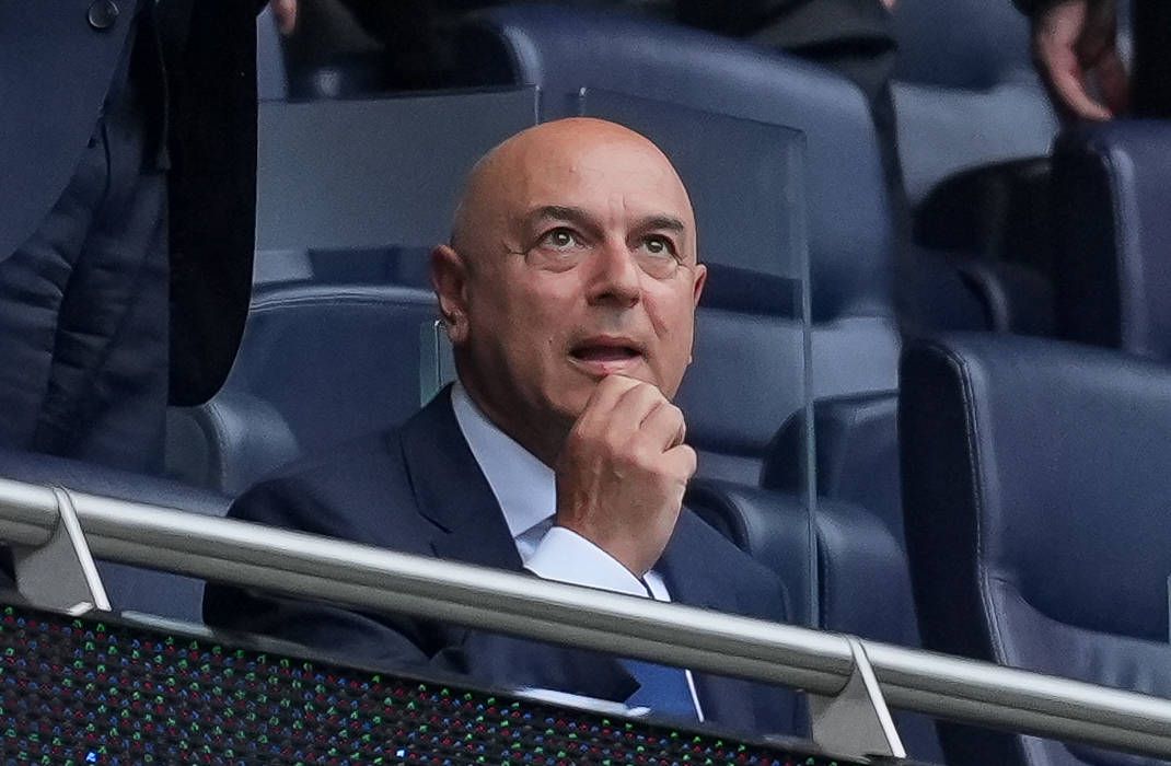 Tottenham-Boss Daniel Levy spricht über den Wechsel von Harry Kane. 