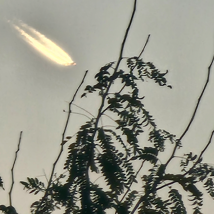 Medine (39) traute am Mittwoch Abend ihren Augen kaum: "Ist das ein Komet?"