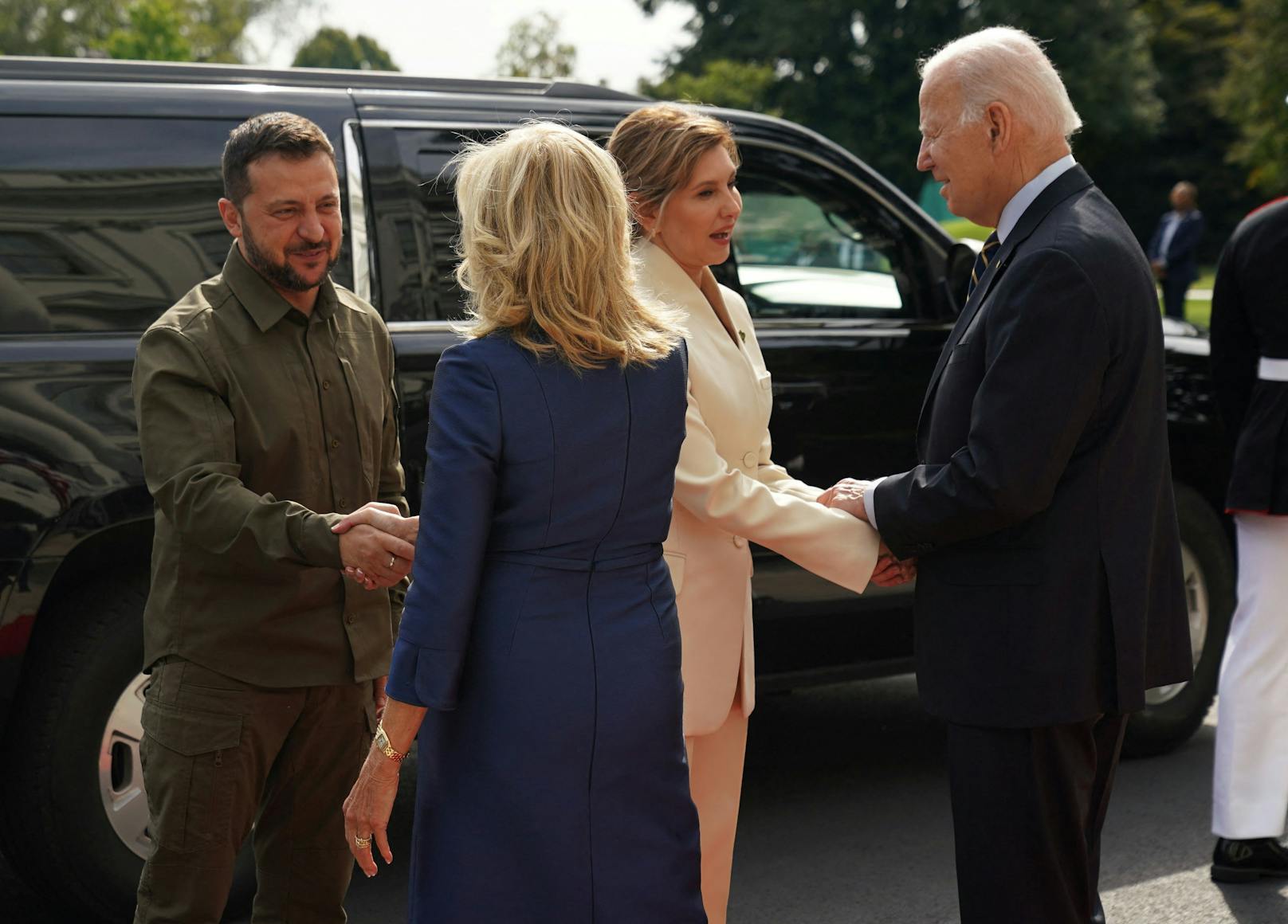 In der Hauptstadt wurde das Ehepaar Selenski von Joe Biden und der First Lady Jill Biden empfangen.&nbsp;