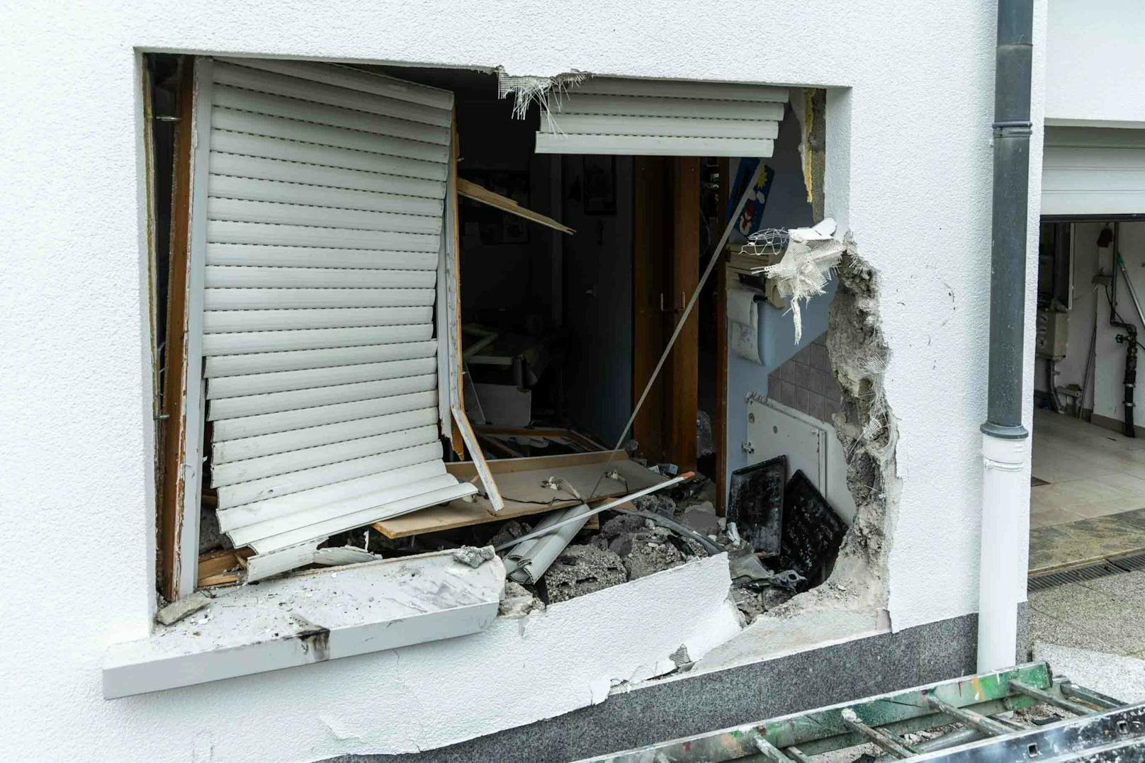 Am Donnerstagmorgen krachte ein SUV in die Küche eines Wohnhauses in Düdelingen.