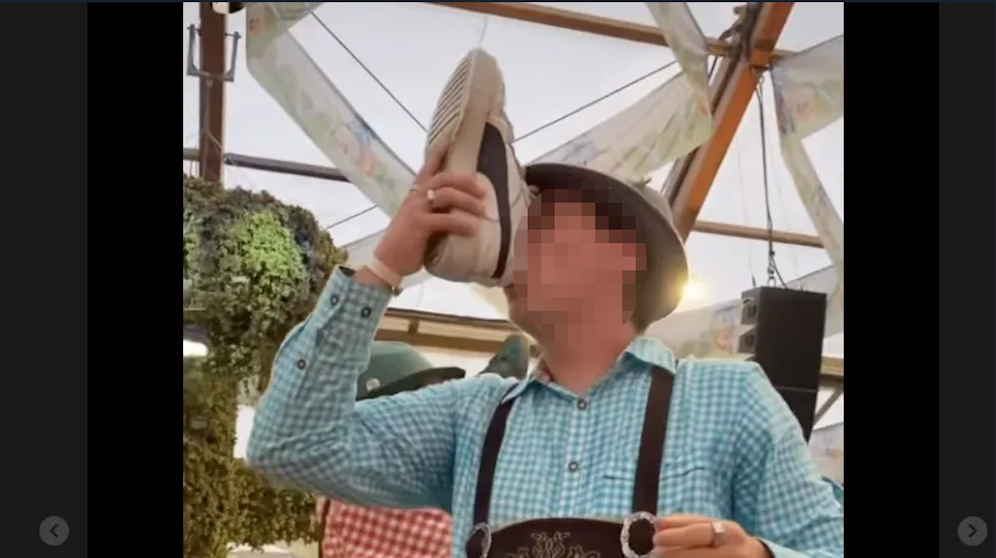 Na, Prost! Wiesn-Besucher trinken ihr Buier jetzt aus (dreckigen) Schuhen.