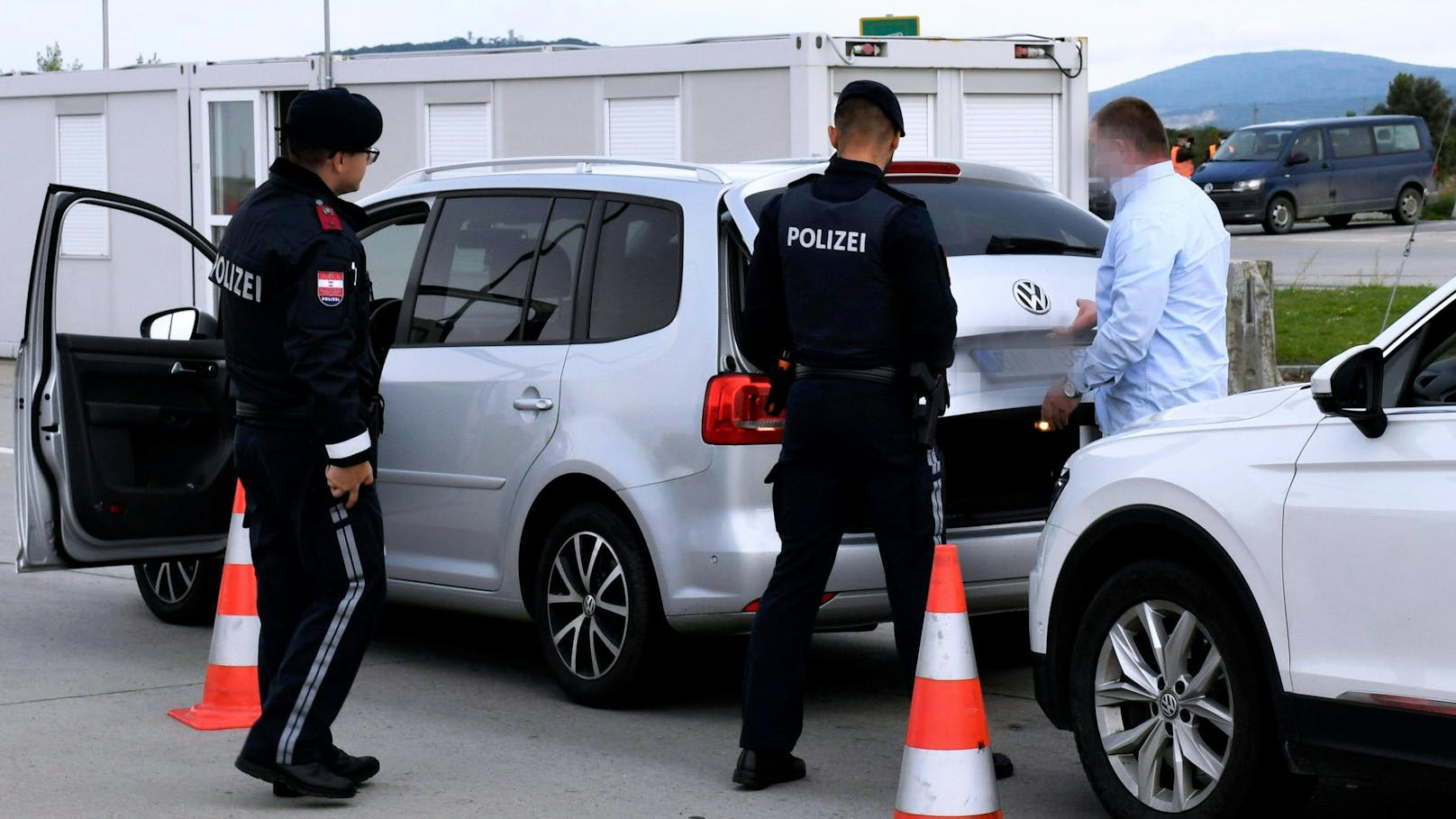 Polizei stoppt Autofahrer (33) und landet Volltreffer