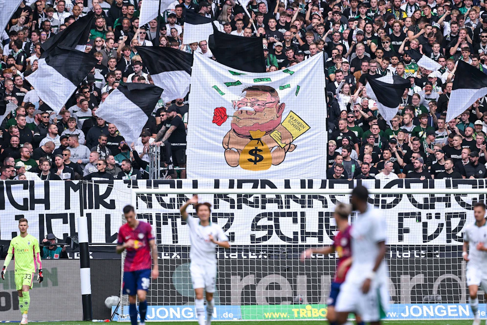Gladbach-Fans beleidigen Eberl