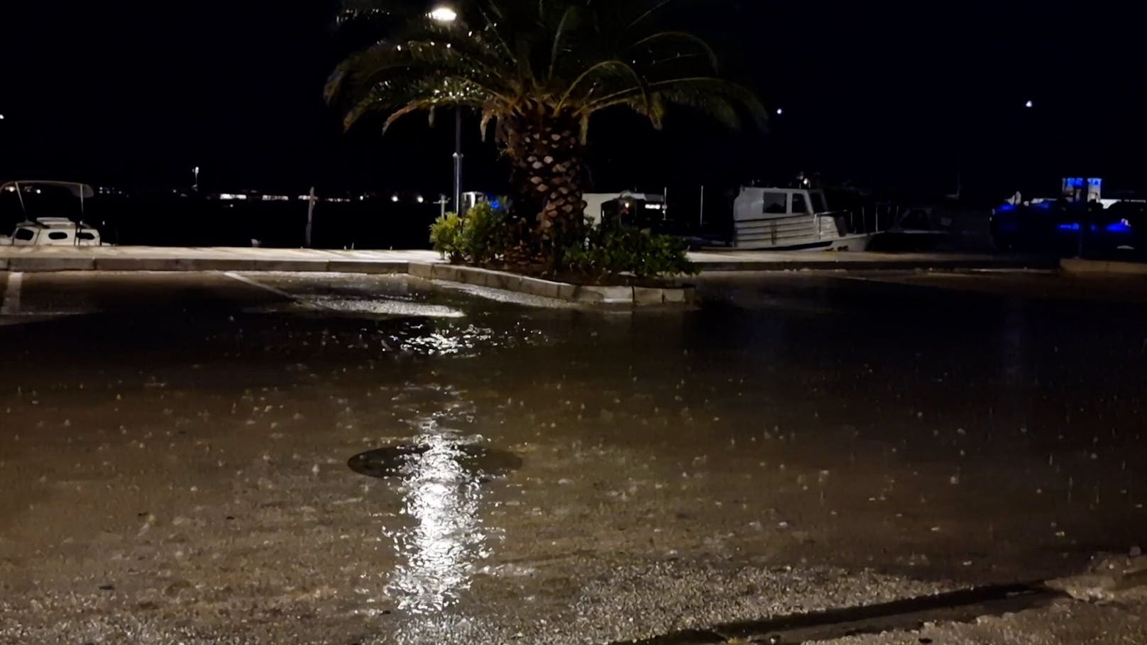 ... Šibenik und ließ die Einsatzkräfte zum Großeinsatz ausrücken. Über Opfer ist ...