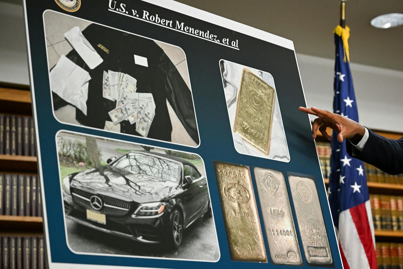 US-Senator der Korruption angeklagt: Die Staatsanwaltschaft New York präsentiert Fotos von Geld, Gold und einem Luxusauto. (22. September 2023)