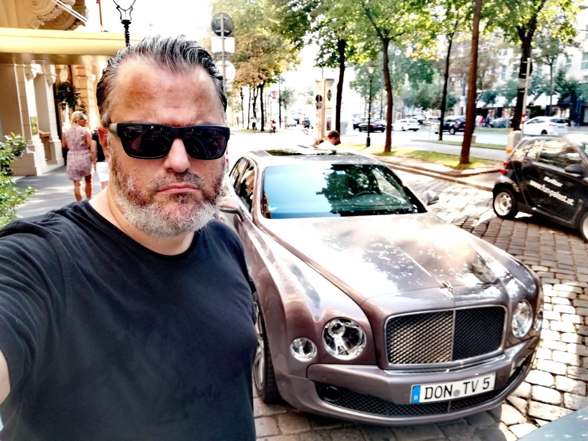 Puff-Manager Peter Laskaris