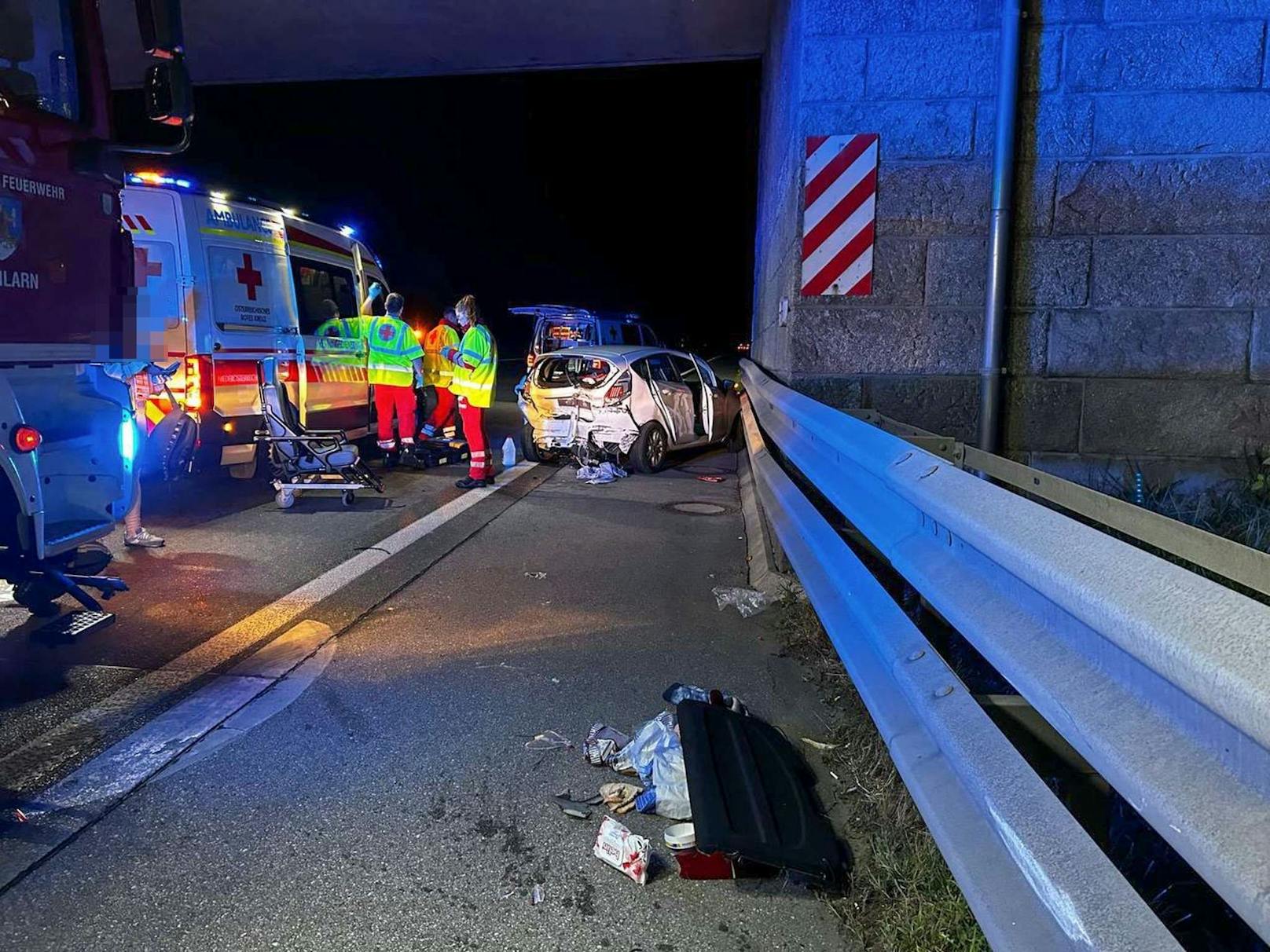 Drei Personen wurden verletzt, eine davon schwer.