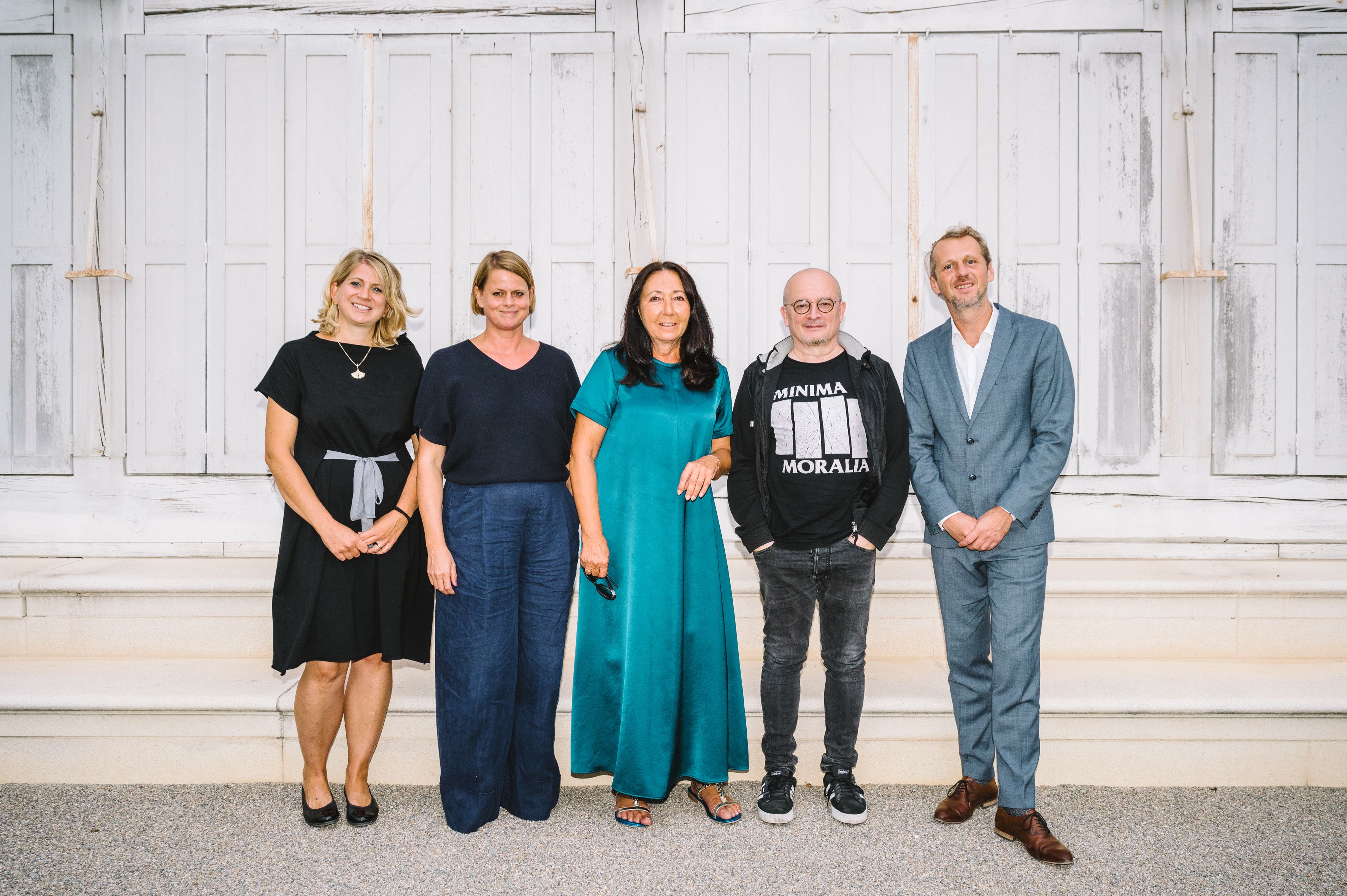 4 Experten diskutieren bei der Podiumsdiskussionen über zukunftsrelevante Themen. Im Bild:Ingrid Huth (Fachliche Standort-Leitung), Barbara Neudecker (Bildungswissenschaftlerin), Renate Doppel (Heilpädagogin), Bernhard Heinzlmaier (Mitbegründer von Jugendkulturforschung), Martin Berger (Geschäftsführer)