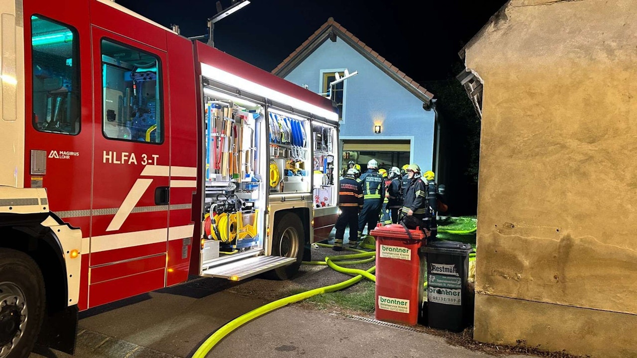 Heute.at - Feuerwehr rettete Familie aus brennendem Haus