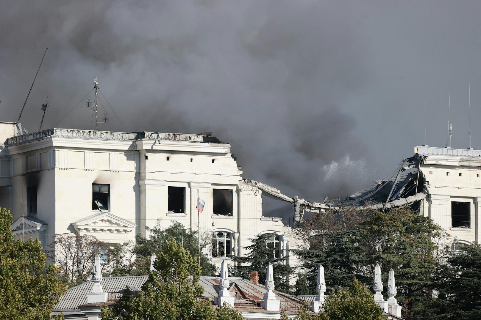 Sewastopol ist der Stützpunkt der russischen Schwarzmeerflotte und liegt auf der seit <strong>2014 von Russland annektierten Halbinsel Krim</strong>.