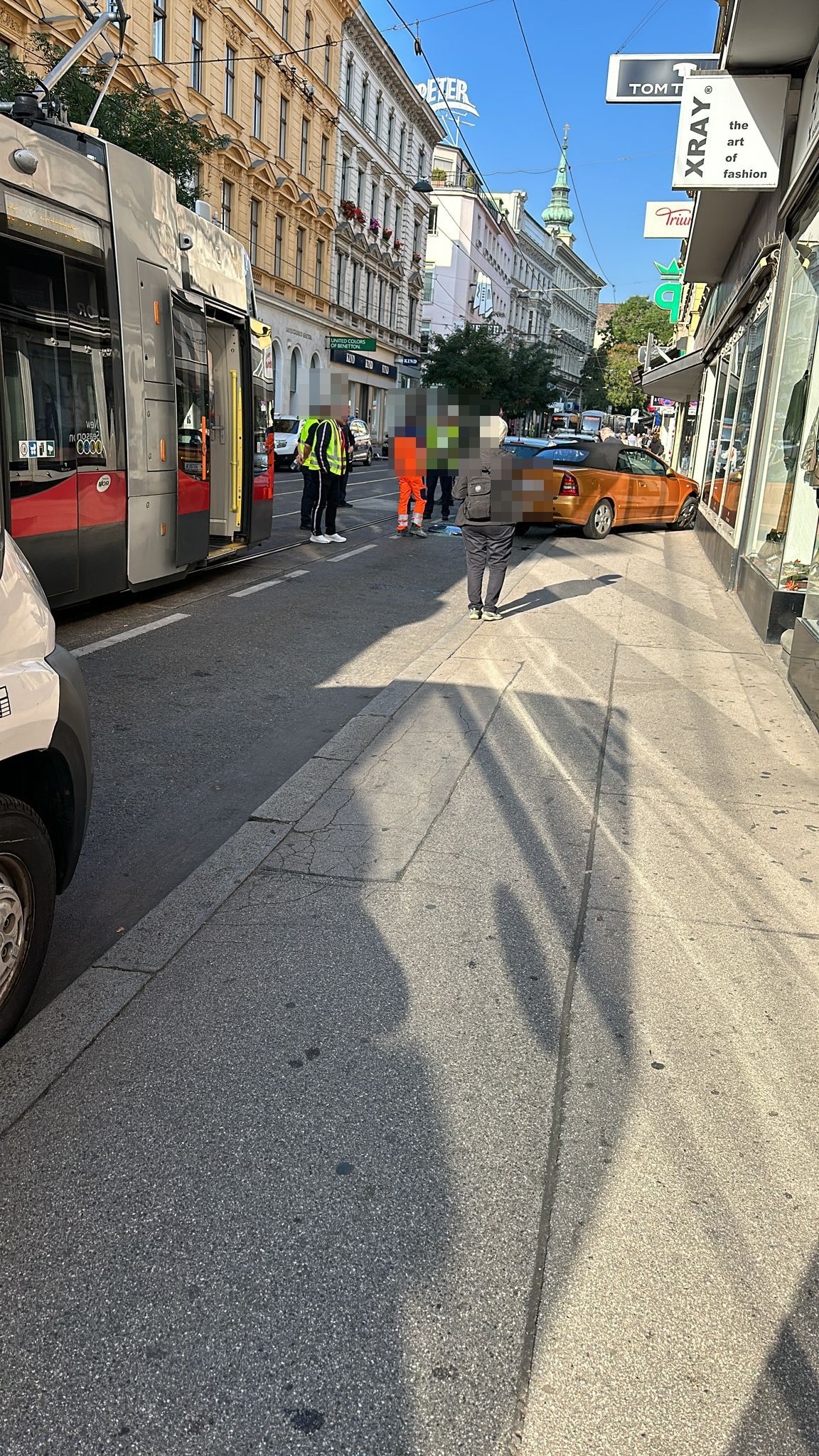 In Wien-Währing sorgte ein Verkehrsunfall für eine Öffi-Störung.