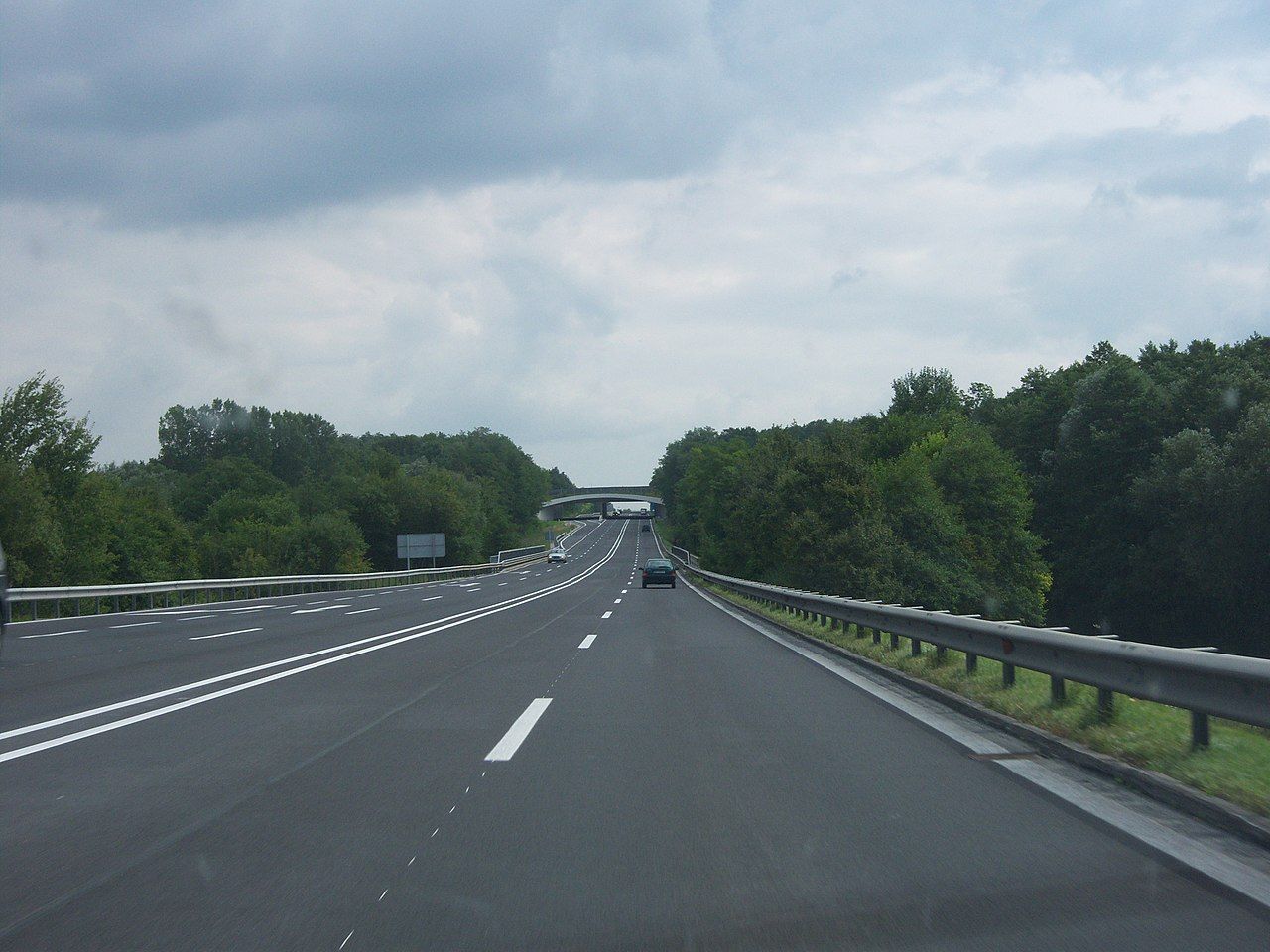 Panoramaansicht der Mattersburger Schnellstraße S4 Richtung Mattersburg zwischen Bad Sauerbrunn und Siegleß