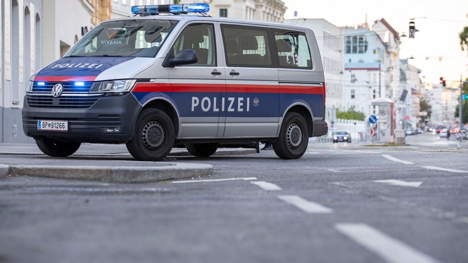 Brutale Messer-Attacke auf 20-Jährigen in Wiener City
