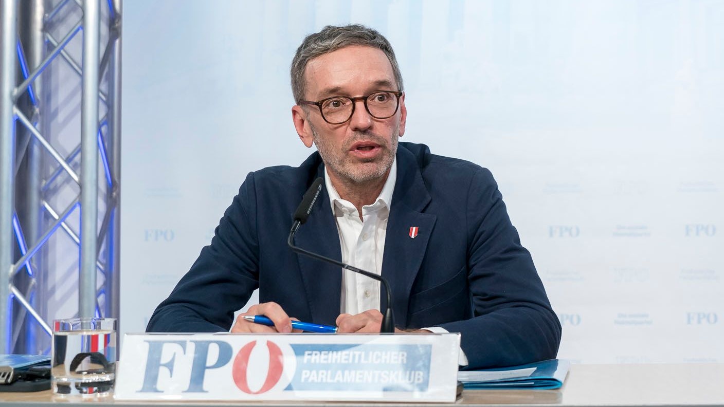 Herbert Kickl kritisiert den Besuch von Andreas Mölzer bei den Taliban scharf.