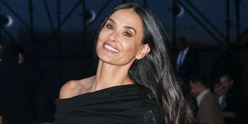 Demi Moore zeigte sich bei "Saint Laurent" und hatte dabei einen sehr freizügigen Auftritt.