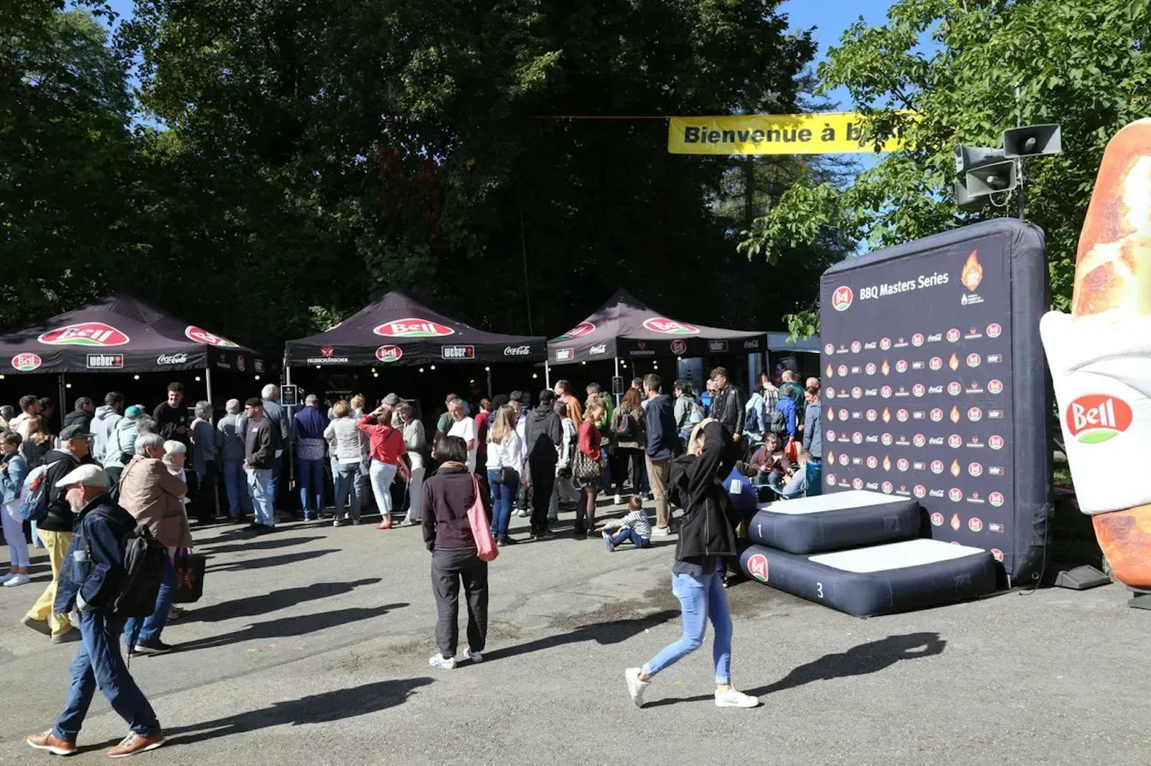 Als bei der Produktmesse in Courtemelon JU der Krankenwagen vorfuhr, ahnten die Besucherinnen und Besucher bereits Böses.