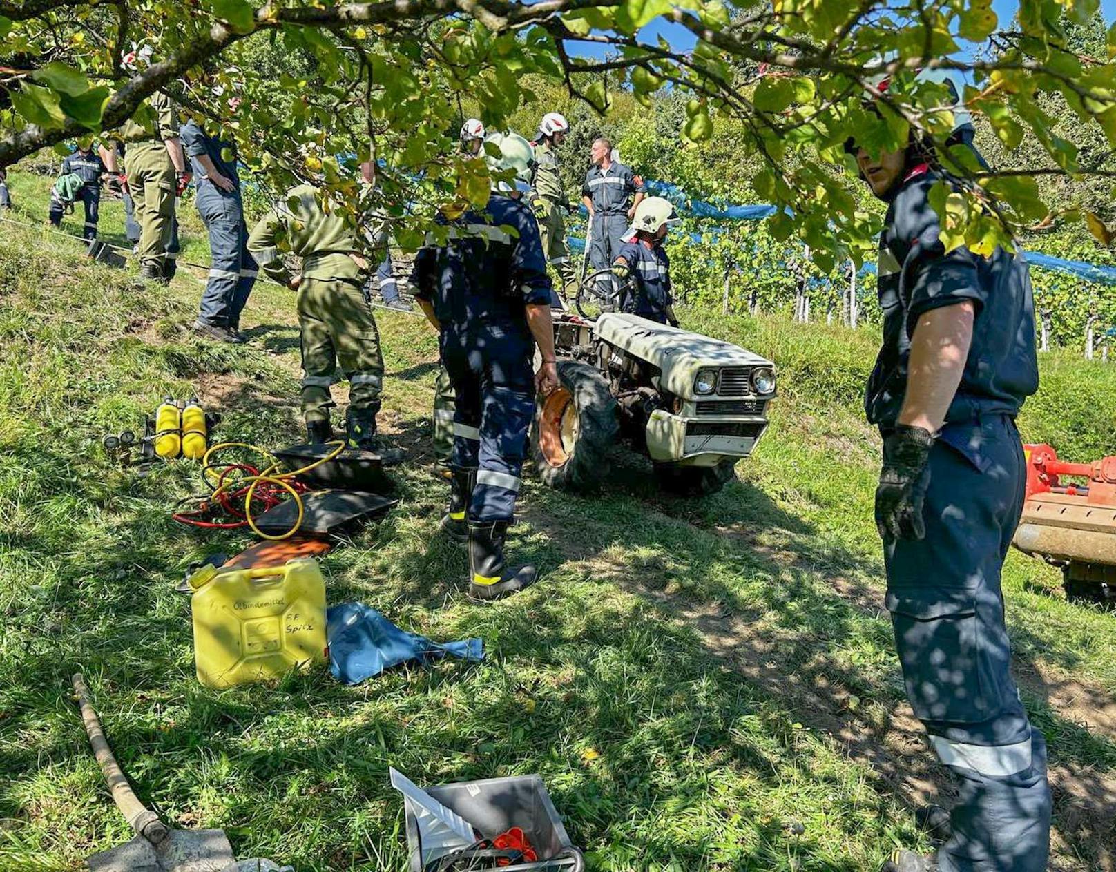 Der 65-Jährige wurde mit dem Rettungshubschrauber ins Spital nach Krems geflogen.