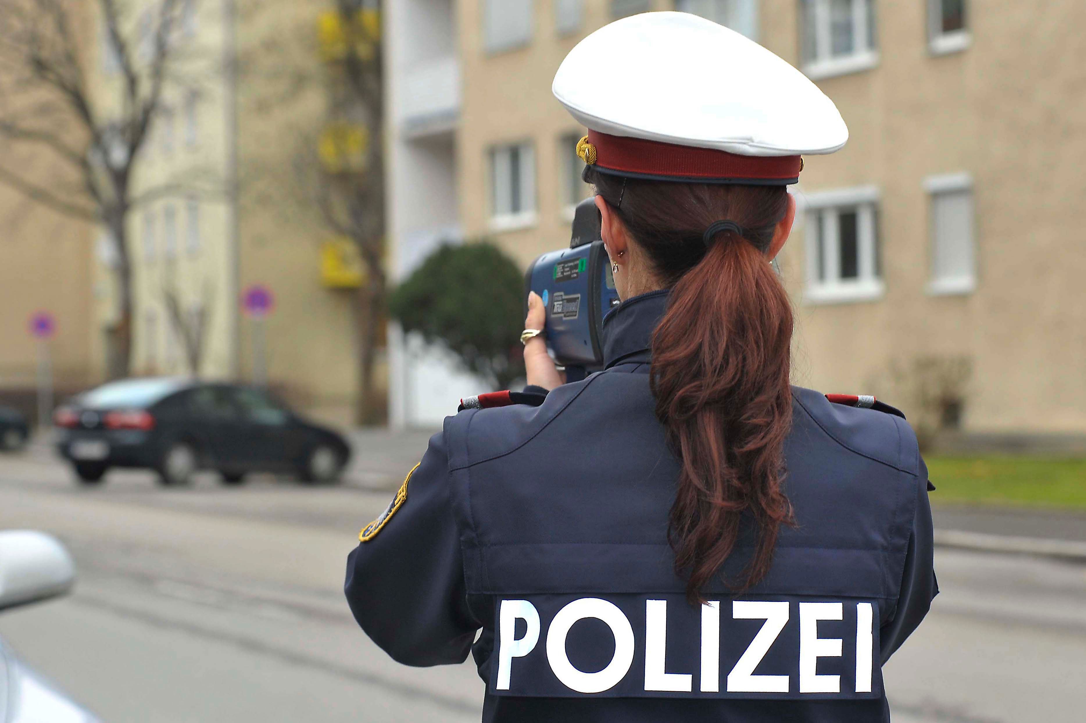 Der Führerschein des Mannes wurde an Ort und Stelle abgenommen. (Symbolbild)