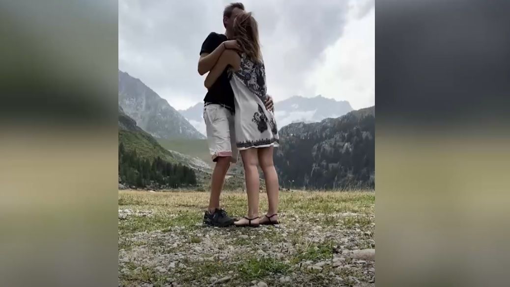 Der Heiratsantrag verlief nicht gerade nach Wunsch.