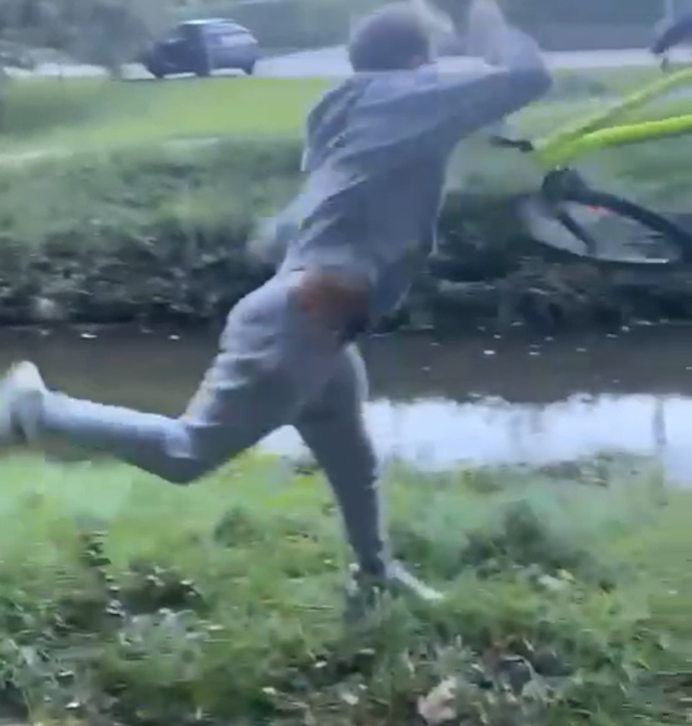 Zwei Videos von Jugendlichen sorgen derzeit online für Kopfschütteln. 