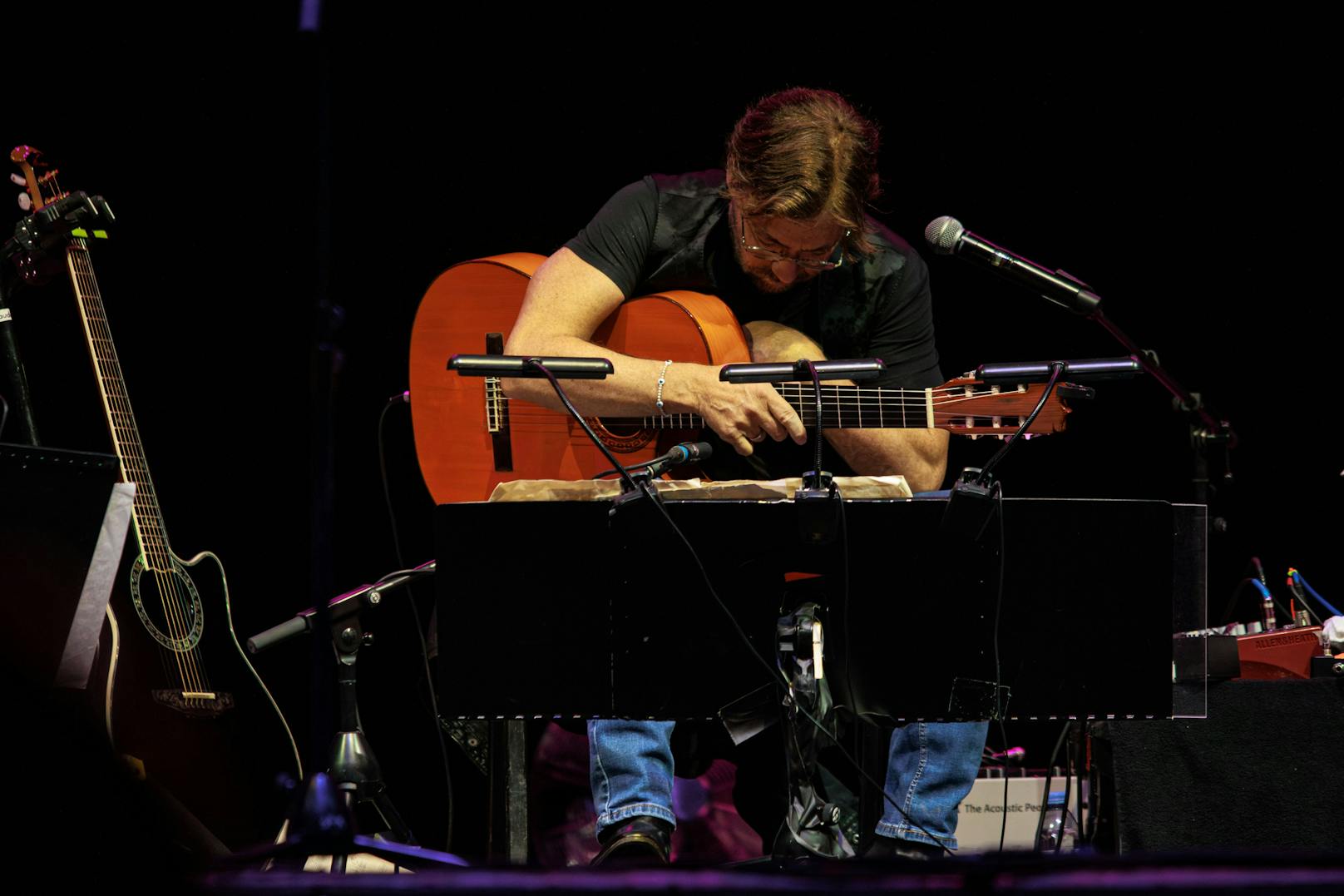 Während Konzert: Star-Gitarrist erleidet Herzinfarkt