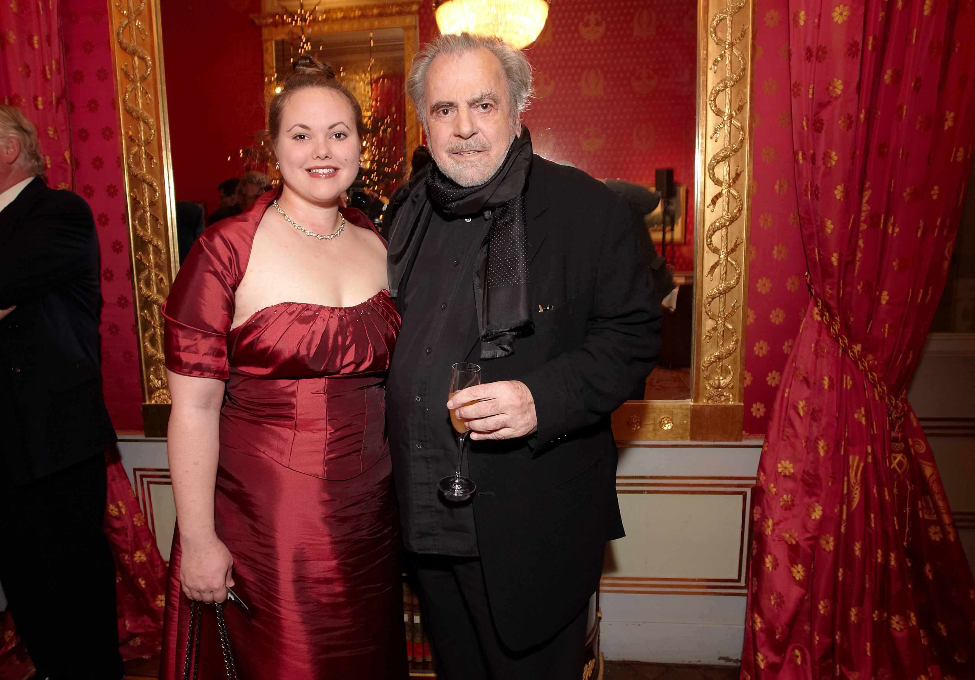 Nastassja Schell mit ihrem Vater Maximilian bei einem seiner Geburtstagsfeste in der Wiener Albertina