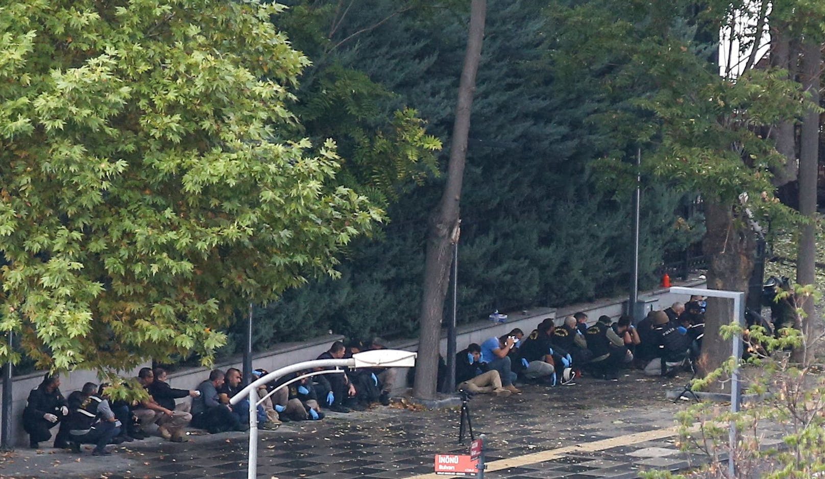 In Ankara kam es zu einem Bombenanschlag mit anschließendem Schusswechsel.