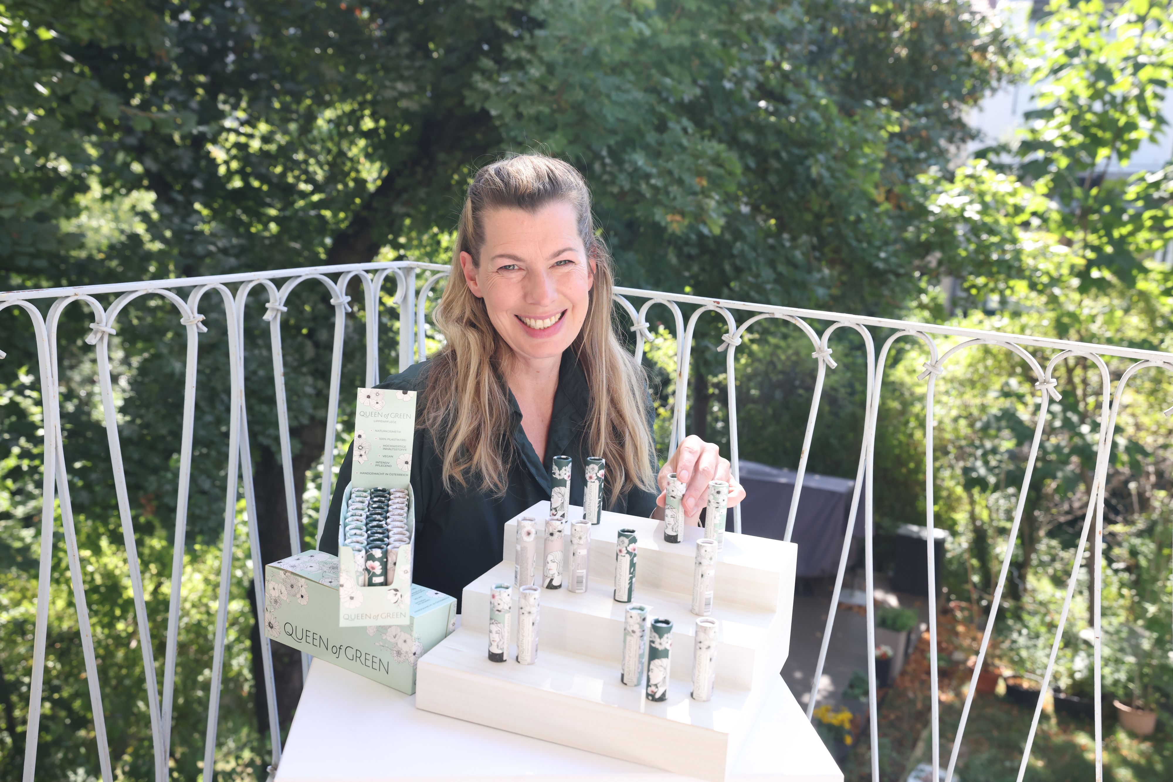 Julia Schauer hat die nachhaltige Lippenpflege Queen of Green entwickelt.